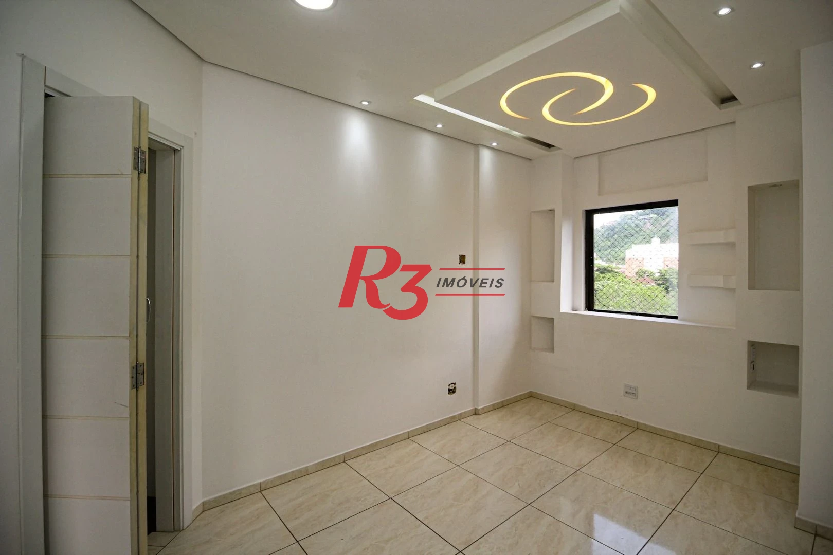 Apartamento com 3 dormitórios à venda, 135 m² por R$ 820.000,00 - Marapé - Santos/SP