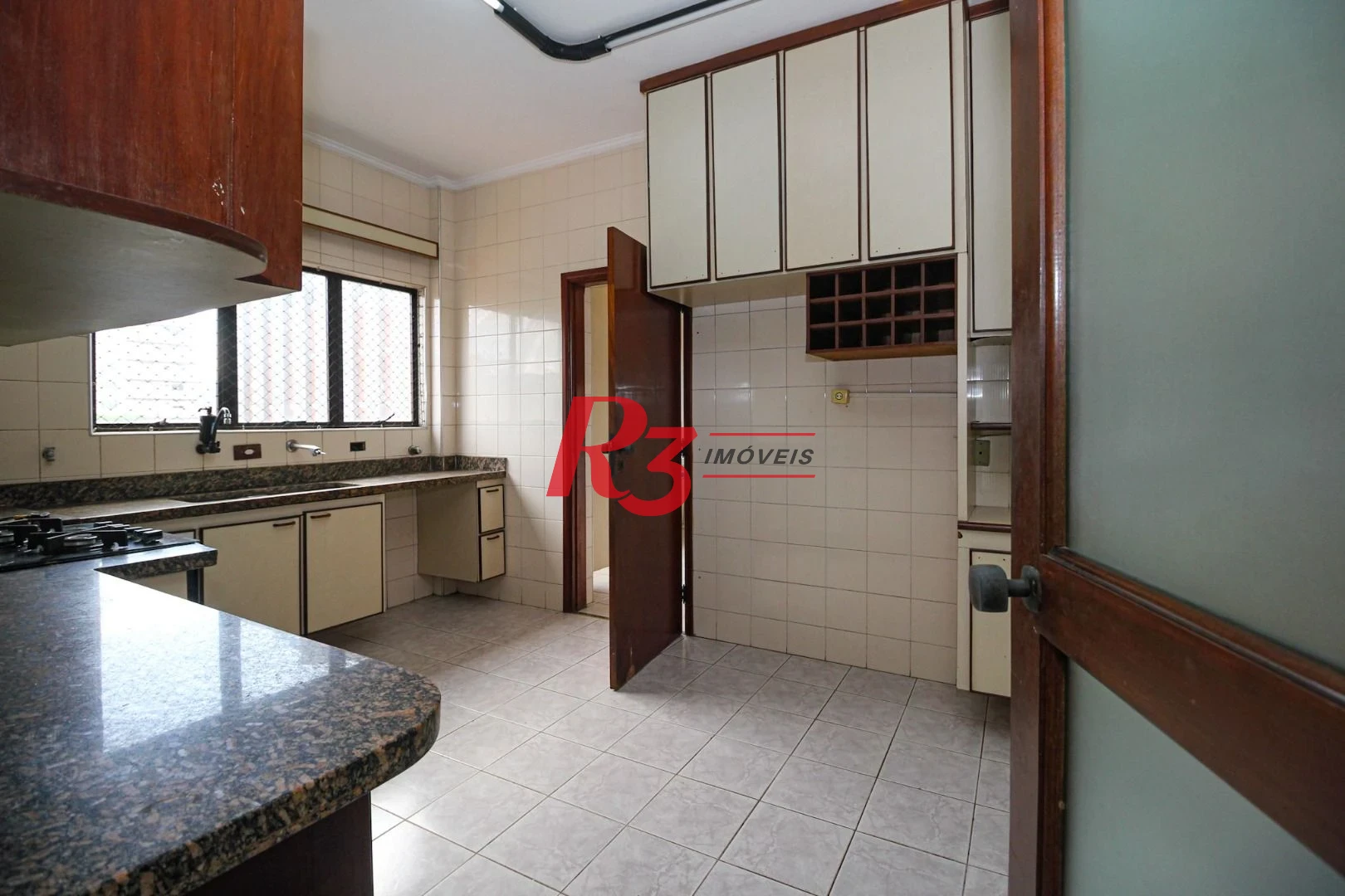 Apartamento com 3 dormitórios à venda, 135 m² por R$ 820.000,00 - Marapé - Santos/SP