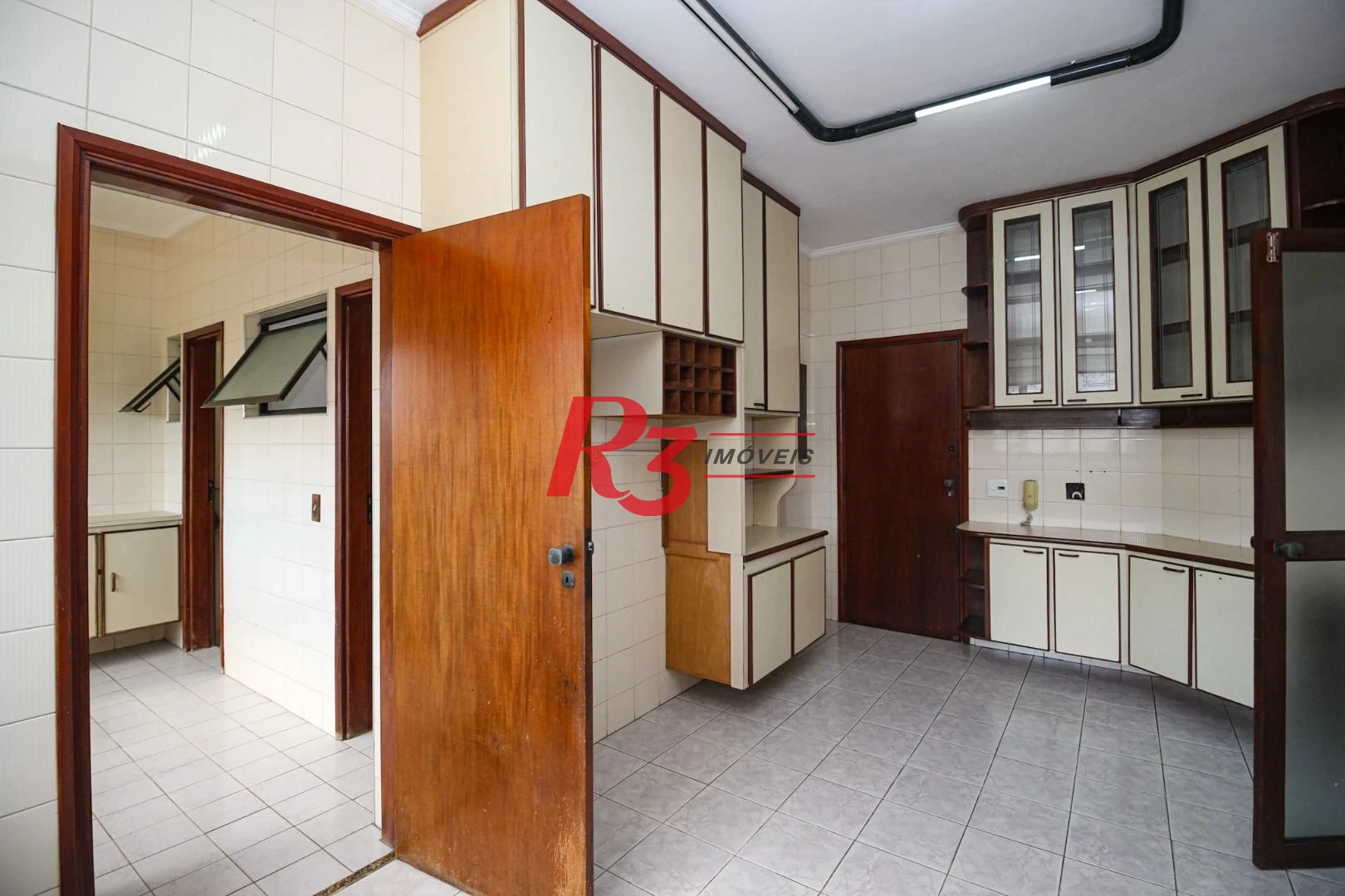 Apartamento com 3 dormitórios à venda, 135 m² por R$ 820.000,00 - Marapé - Santos/SP