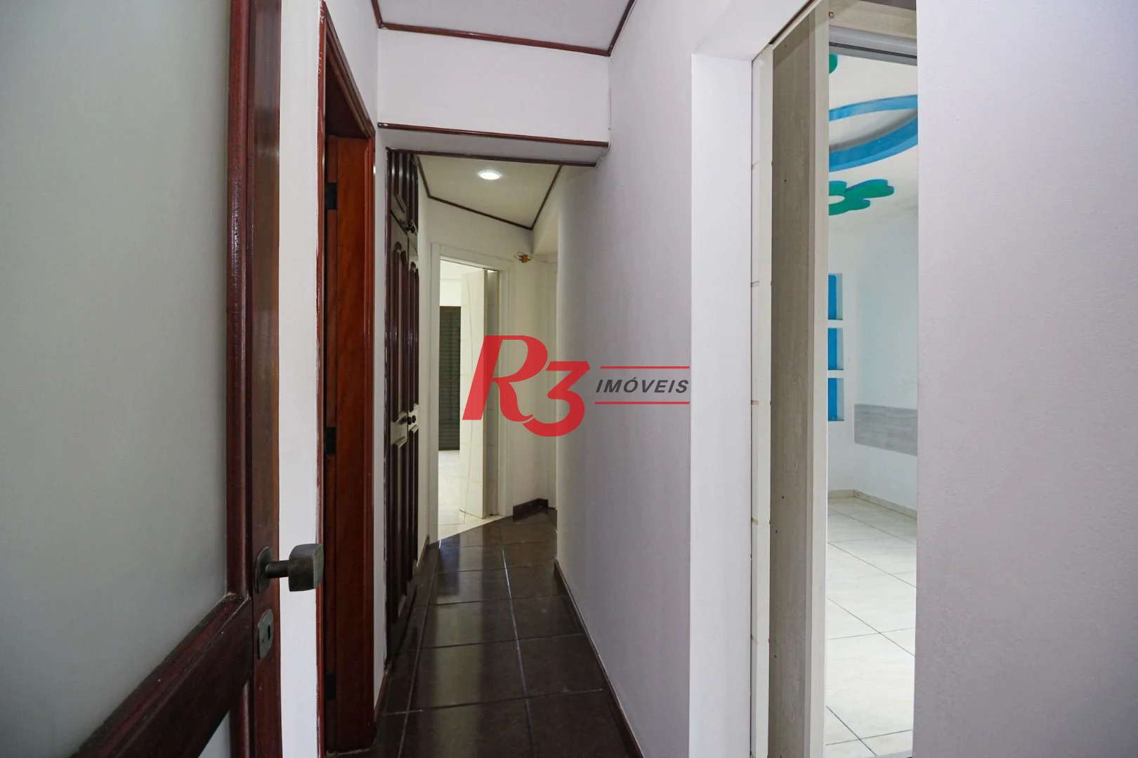 Apartamento com 3 dormitórios à venda, 135 m² por R$ 820.000,00 - Marapé - Santos/SP