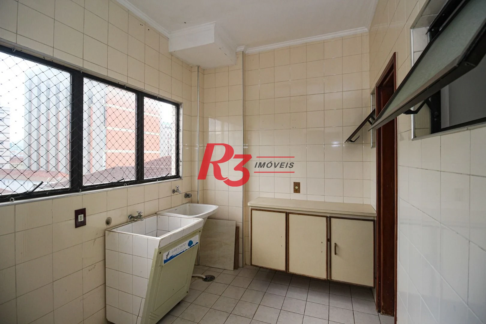 Apartamento com 3 dormitórios à venda, 135 m² por R$ 820.000,00 - Marapé - Santos/SP