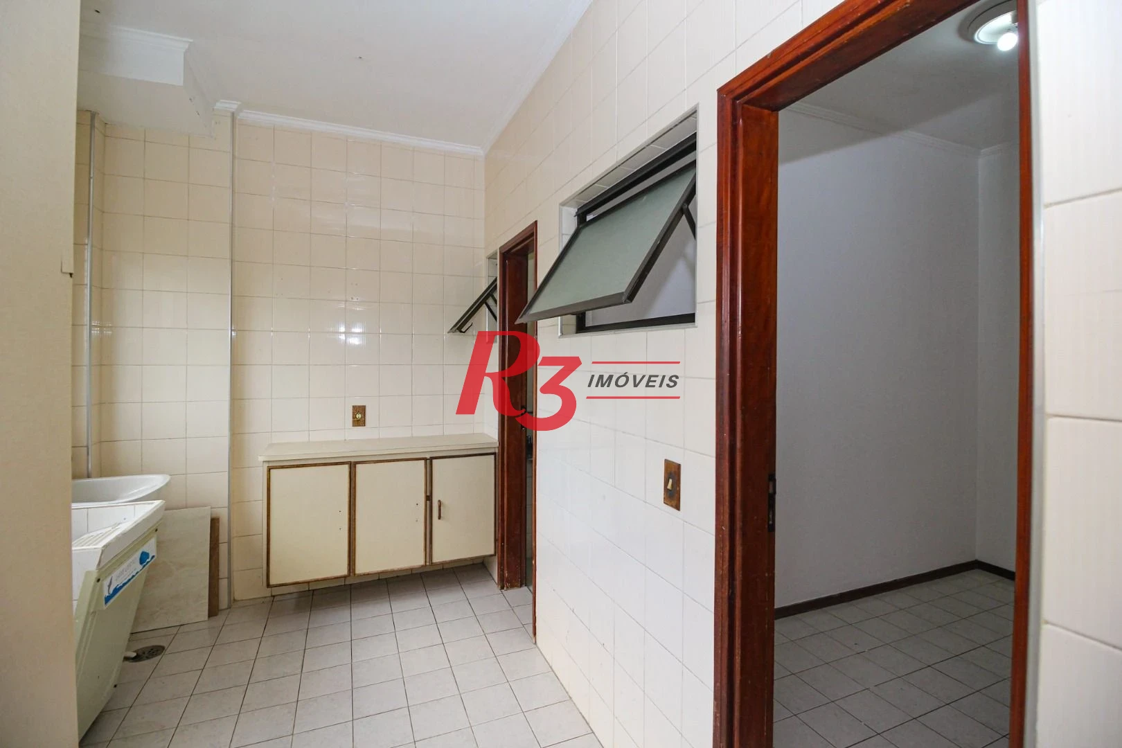 Apartamento com 3 dormitórios à venda, 135 m² por R$ 820.000,00 - Marapé - Santos/SP