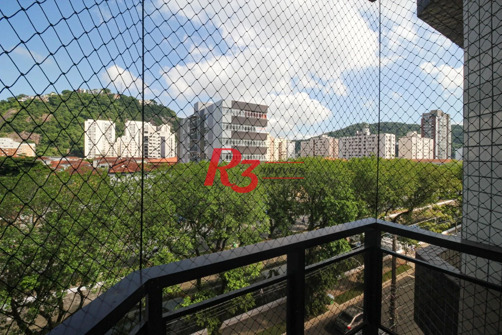 Apartamento com 3 dormitórios à venda, 135 m² por R$ 820.000,00 - Marapé - Santos/SP