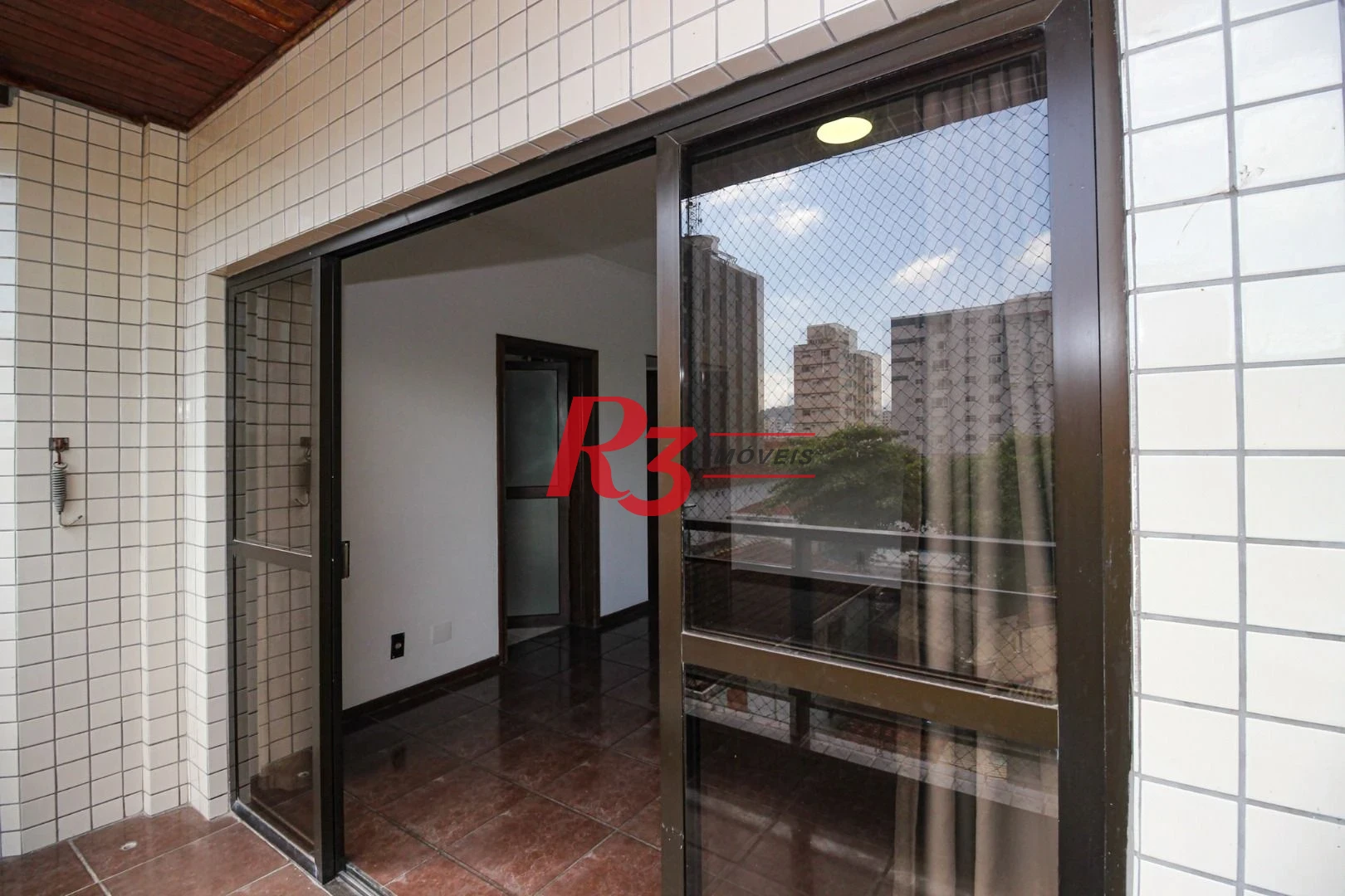 Apartamento com 3 dormitórios à venda, 135 m² por R$ 820.000,00 - Marapé - Santos/SP