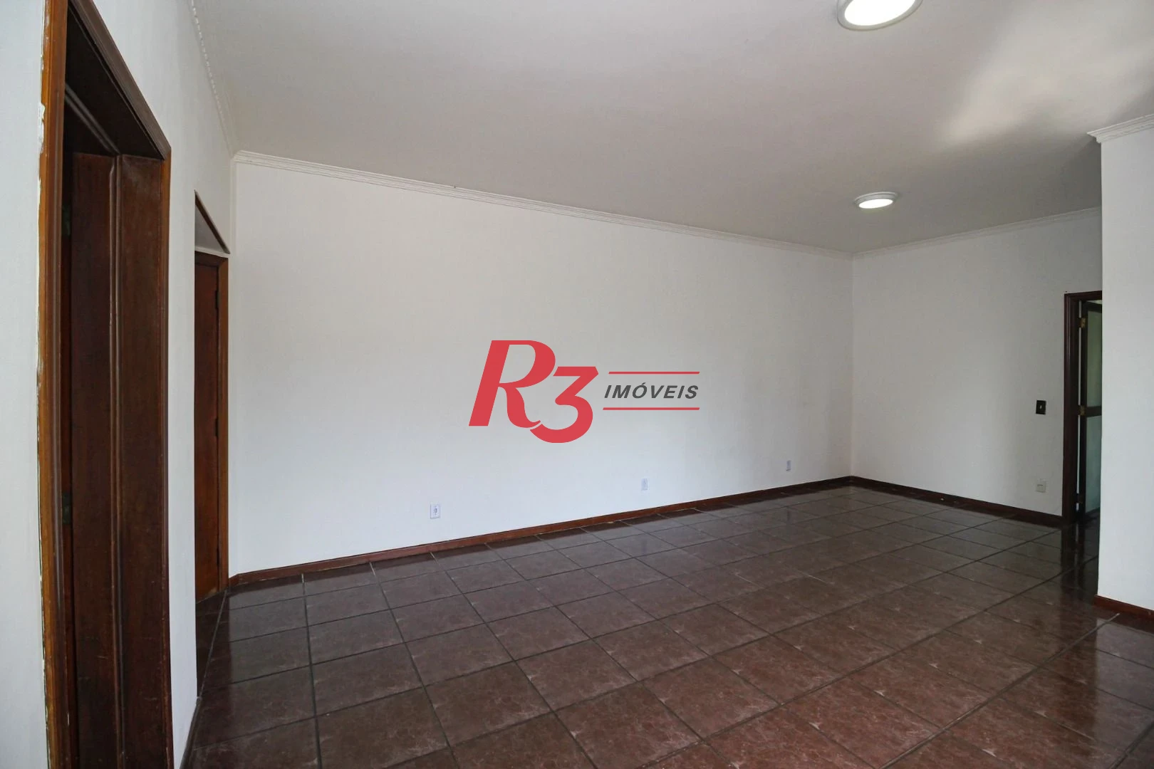 Apartamento com 3 dormitórios à venda, 135 m² por R$ 820.000,00 - Marapé - Santos/SP