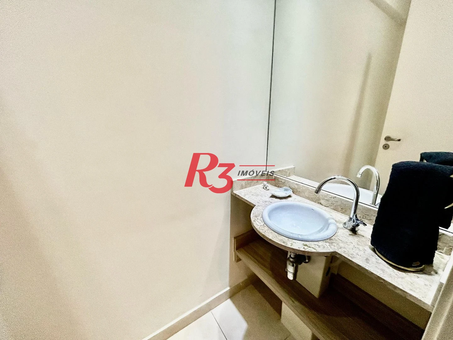 Apartamento com 3 dormitórios à venda, 171 m² por R$ 2.300.000,00 - Embaré - Santos/SP