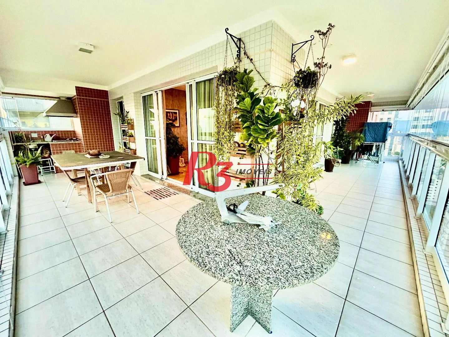 Apartamento com 3 dormitórios à venda, 171 m² por R$ 2.300.000,00 - Embaré - Santos/SP