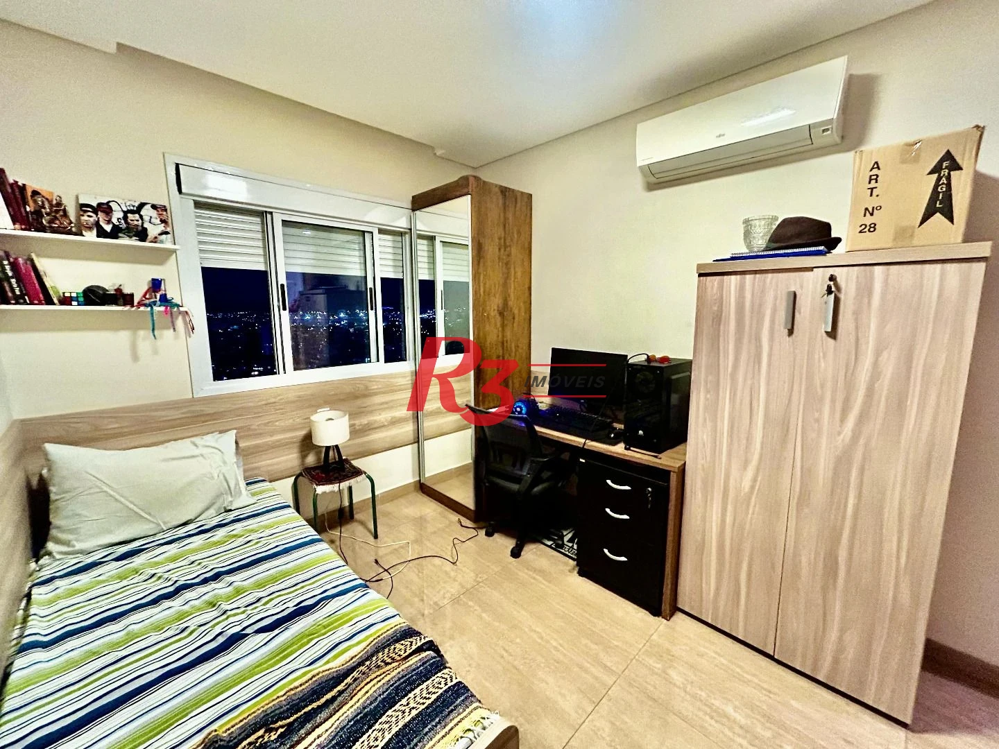 Apartamento com 3 dormitórios à venda, 171 m² por R$ 2.300.000,00 - Embaré - Santos/SP