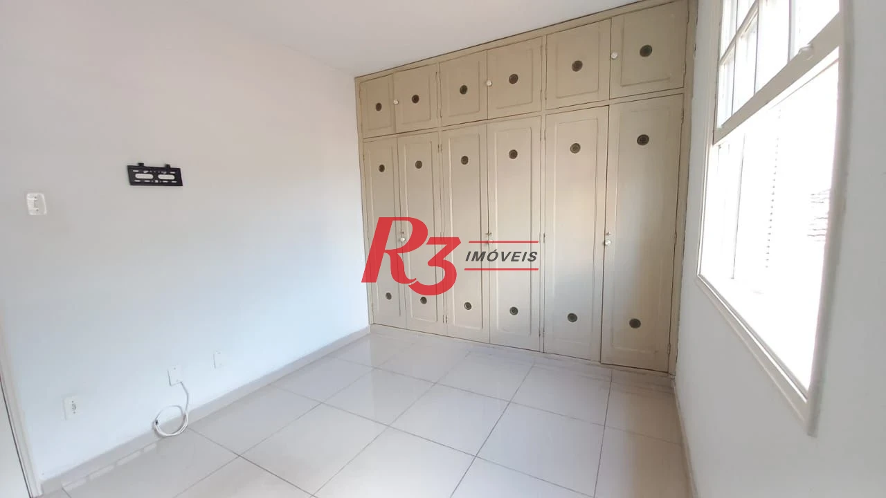 Apartamento com 2 dormitórios à venda, 60 m² por R$ 335.000,00 - Marapé - Santos/SP