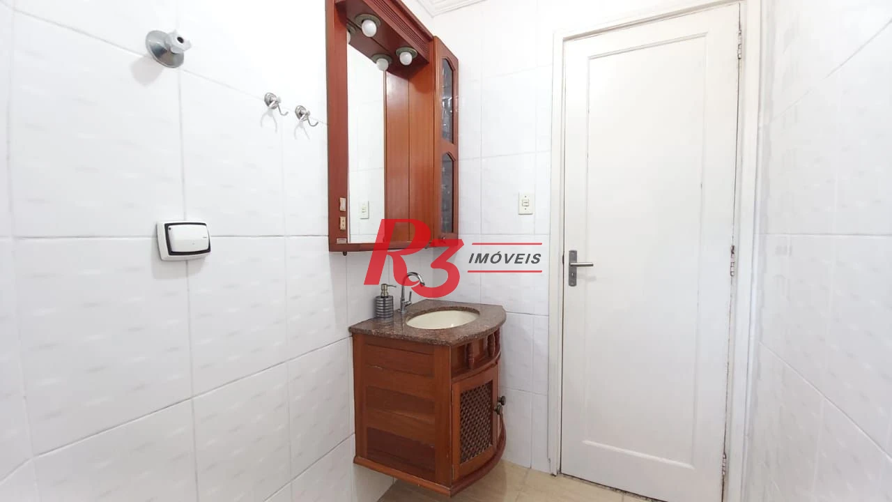 Apartamento com 2 dormitórios à venda, 60 m² por R$ 335.000,00 - Marapé - Santos/SP