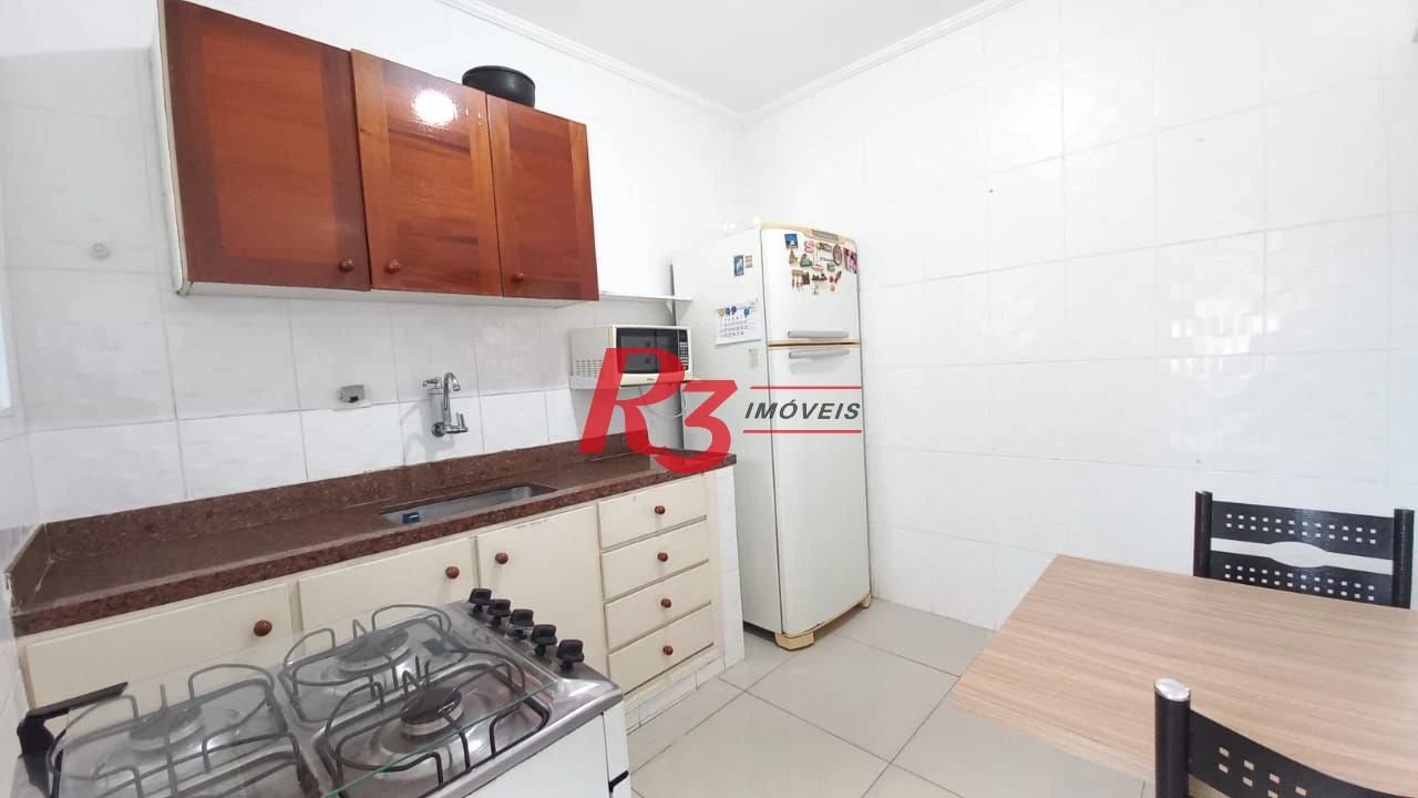 Apartamento com 2 dormitórios à venda, 60 m² por R$ 335.000,00 - Marapé - Santos/SP