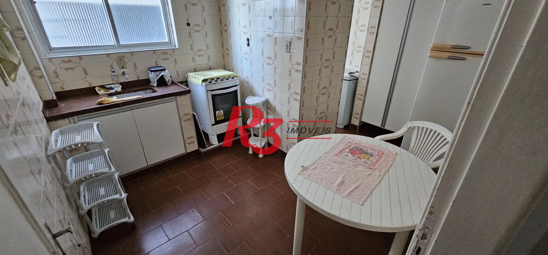 Apartamento com 3 dormitórios para alugar, 100 m² por R$ 5.000,00/mês - Gonzaga - Santos/SP