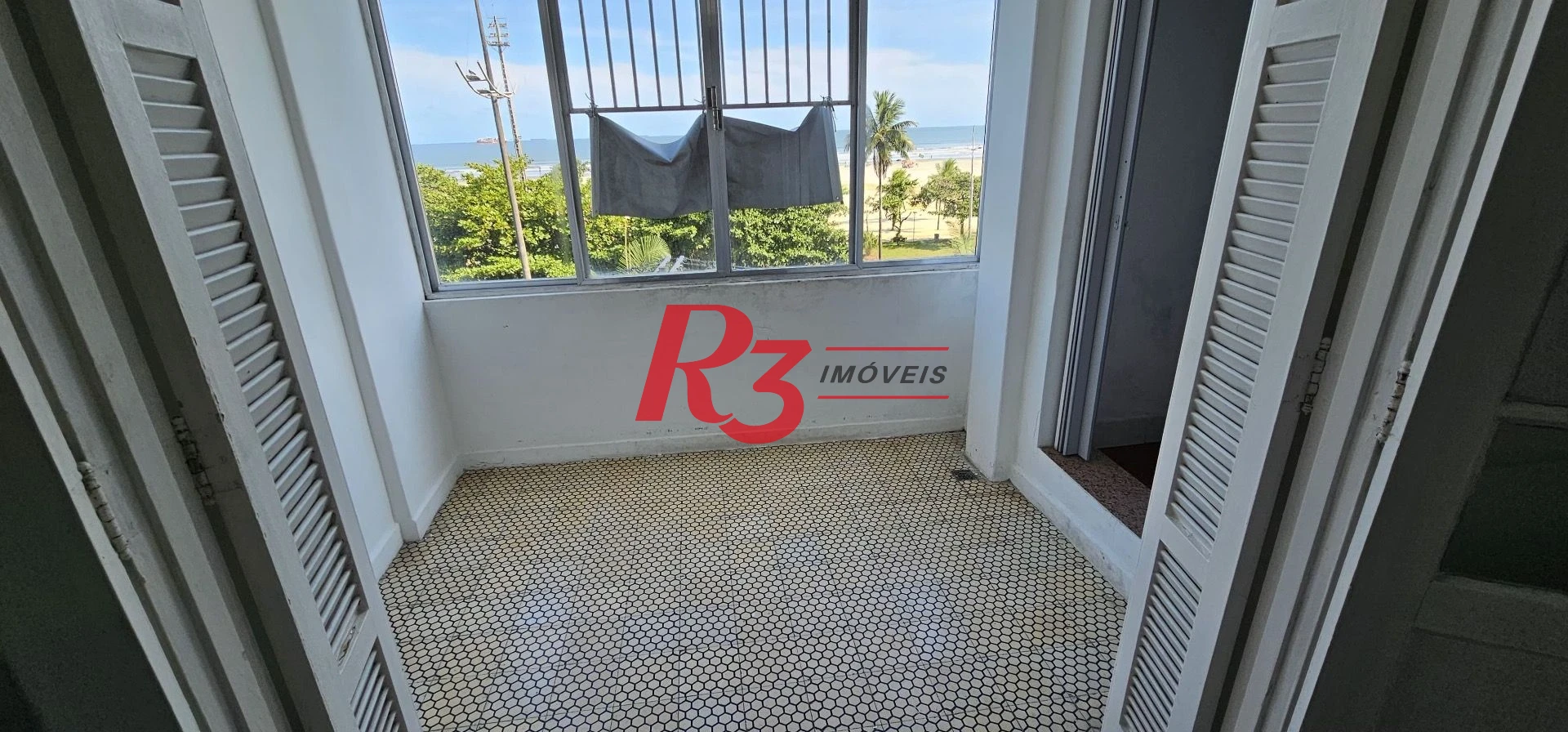 Apartamento com 3 dormitórios para alugar, 100 m² por R$ 5.000,00/mês - Gonzaga - Santos/SP