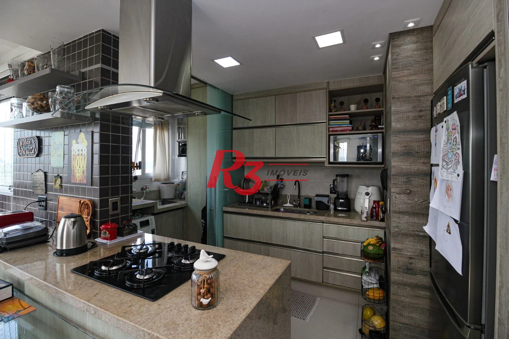 Apartamento com 3 dormitórios à venda, 115 m² por R$ 2.300.000,00 - Pompéia - Santos/SP