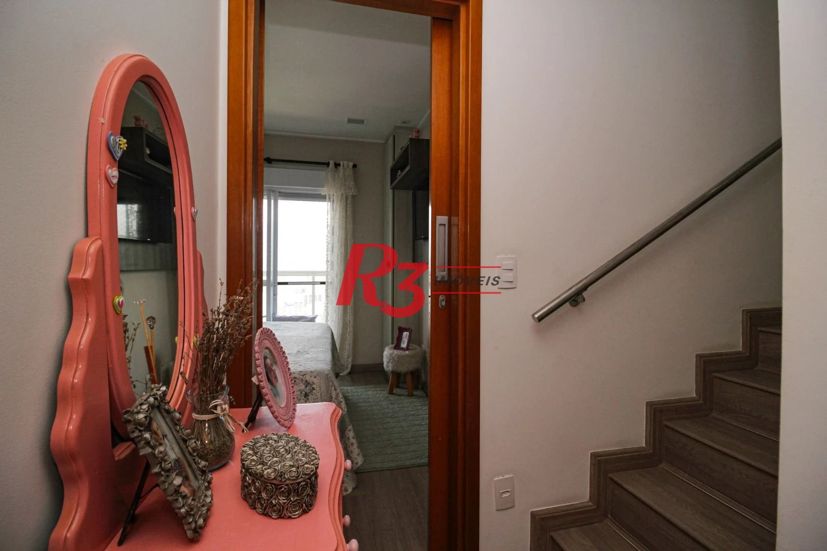 Apartamento com 3 dormitórios à venda, 115 m² por R$ 2.300.000,00 - Pompéia - Santos/SP