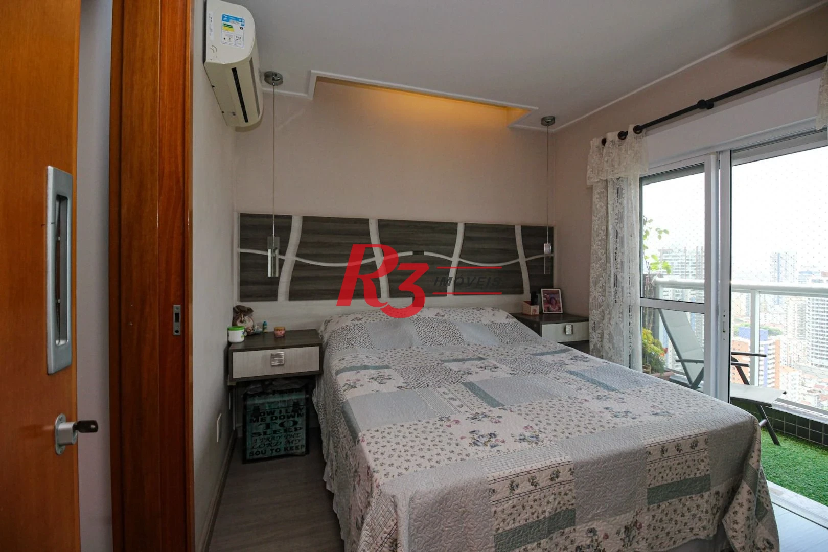 Apartamento com 3 dormitórios à venda, 115 m² por R$ 2.300.000,00 - Pompéia - Santos/SP