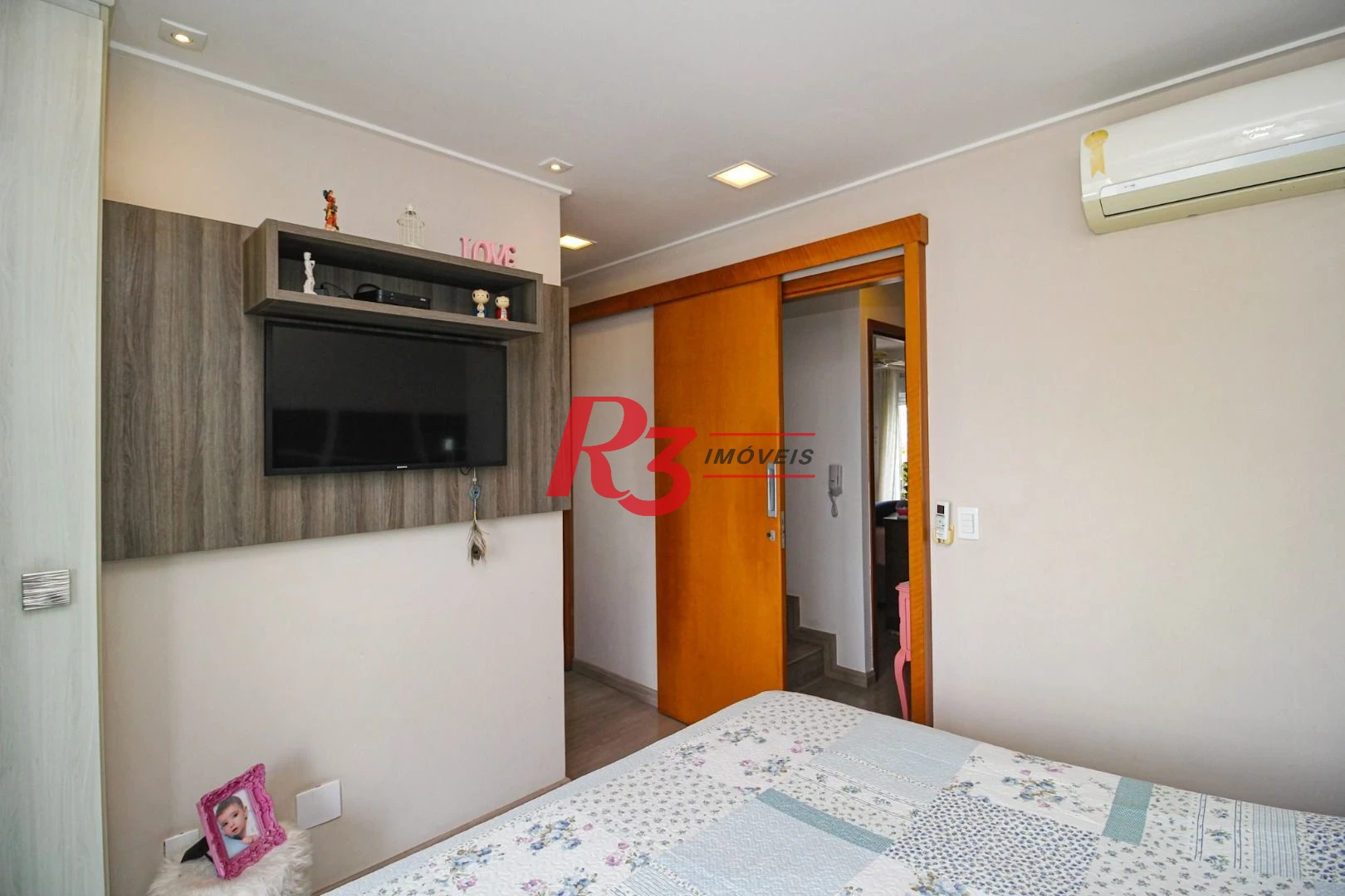 Apartamento com 3 dormitórios à venda, 115 m² por R$ 2.300.000,00 - Pompéia - Santos/SP