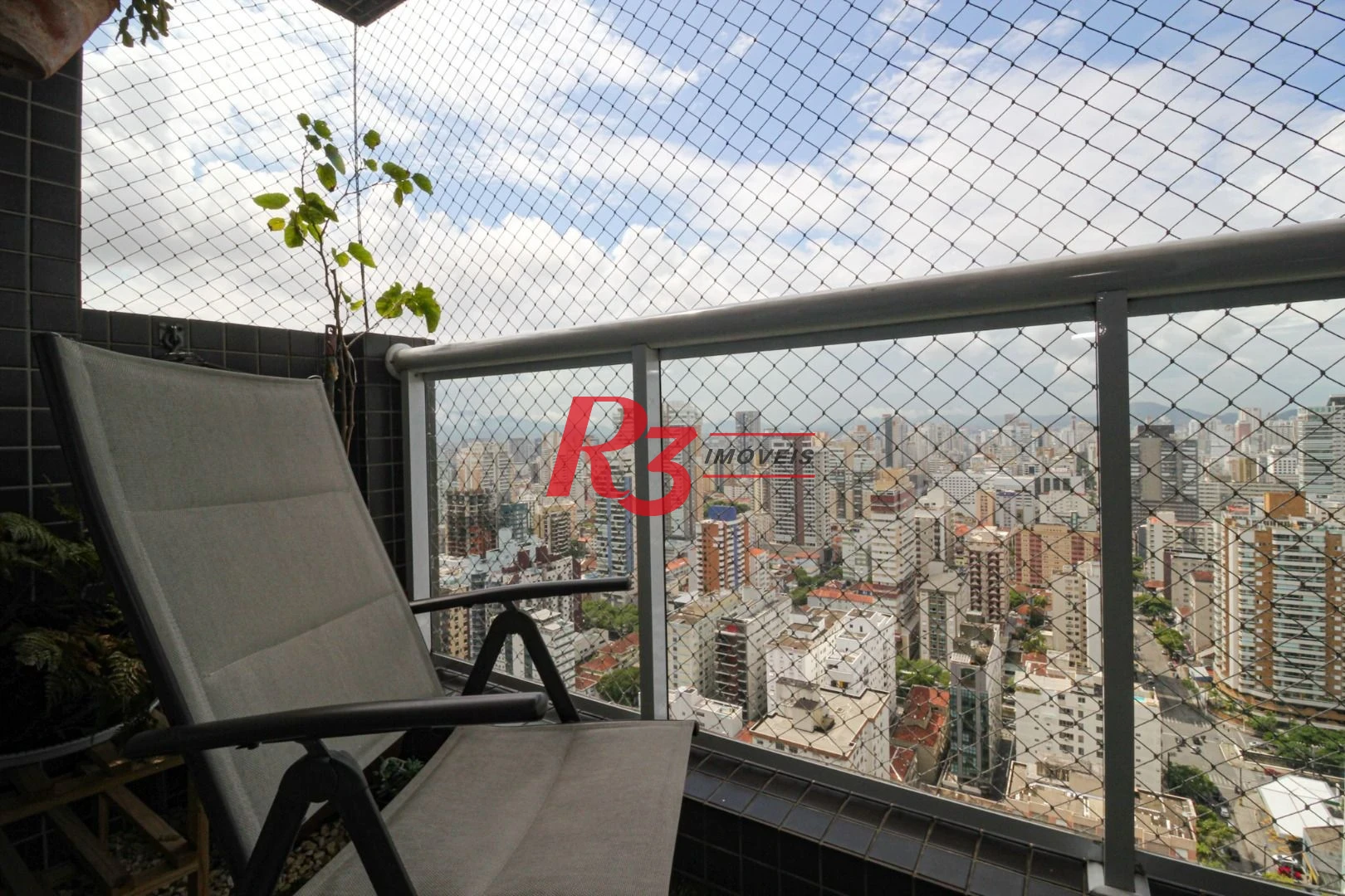 Apartamento com 3 dormitórios à venda, 115 m² por R$ 2.300.000,00 - Pompéia - Santos/SP
