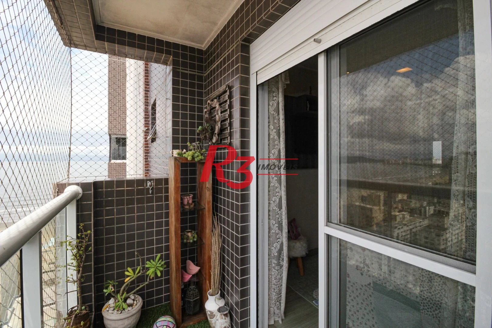 Apartamento com 3 dormitórios à venda, 115 m² por R$ 2.300.000,00 - Pompéia - Santos/SP
