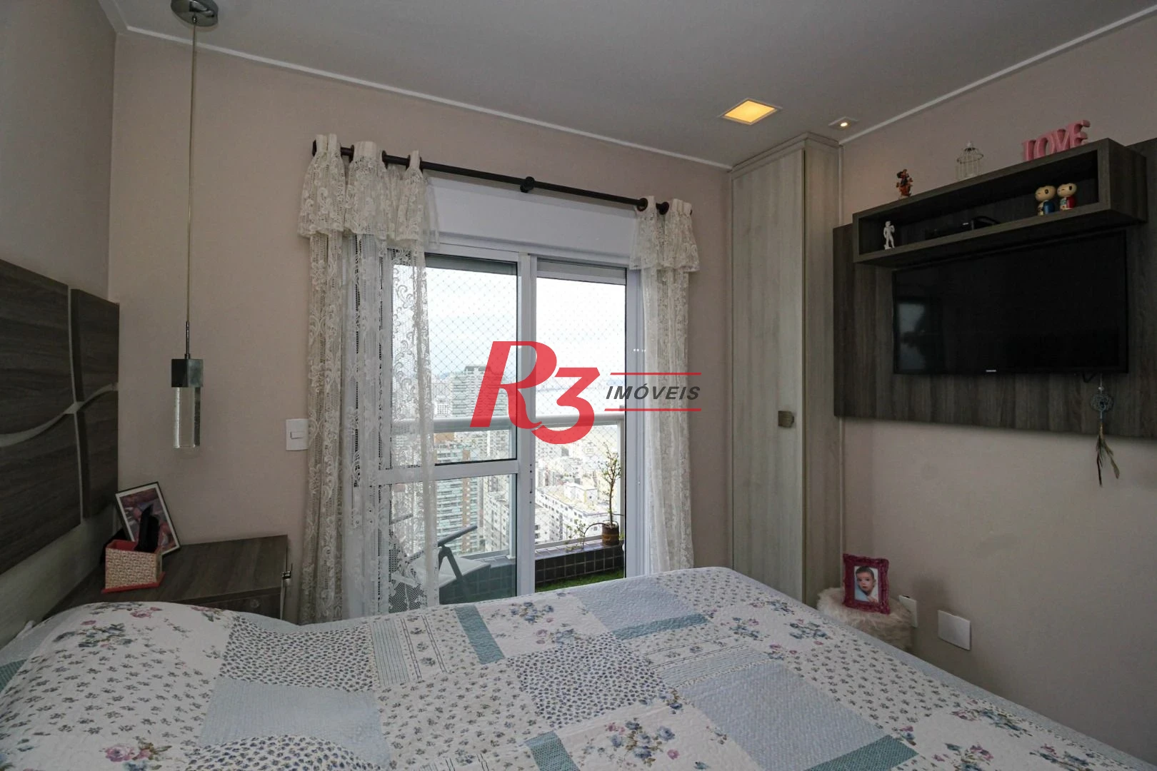 Apartamento com 3 dormitórios à venda, 115 m² por R$ 2.300.000,00 - Pompéia - Santos/SP