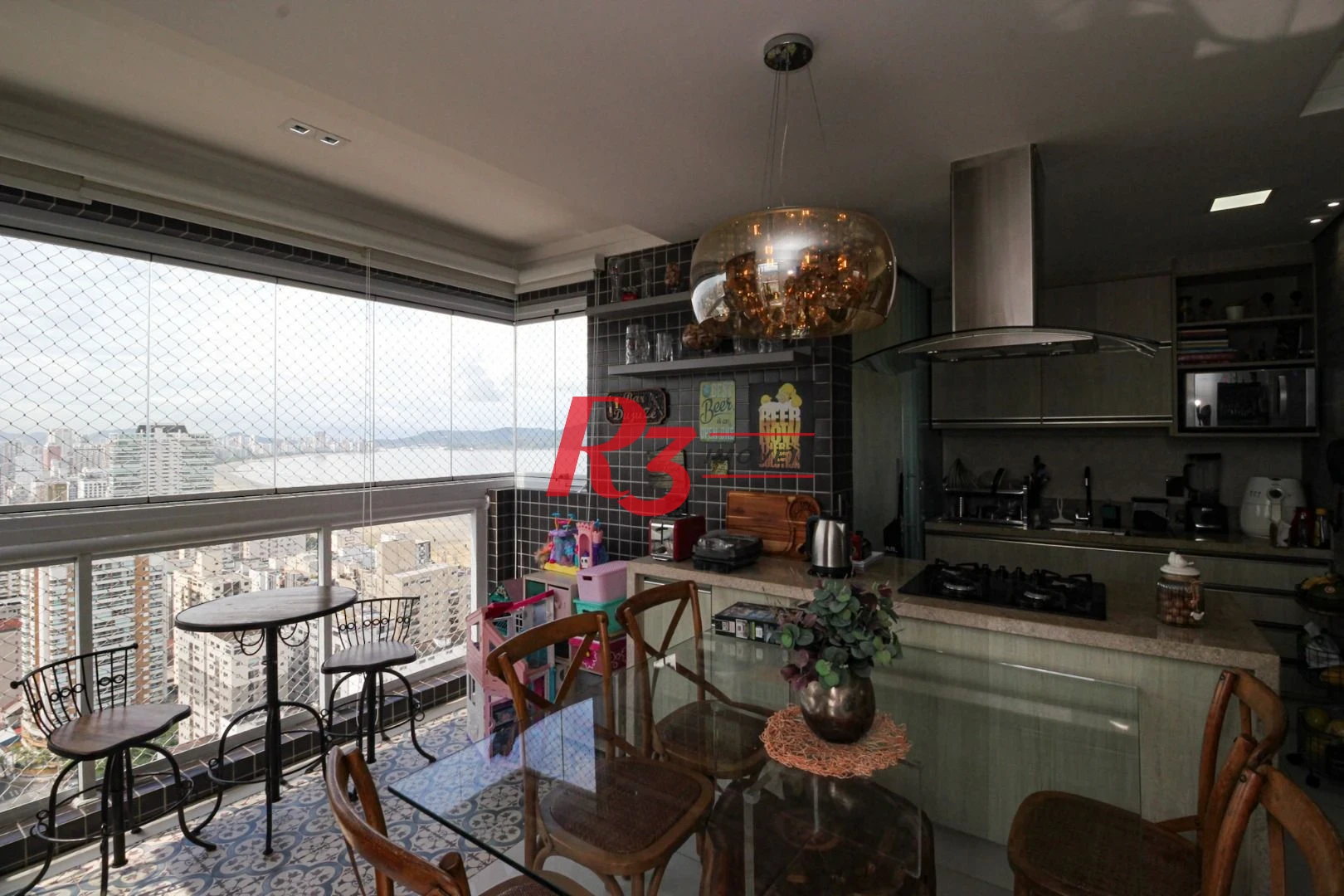 Apartamento com 3 dormitórios à venda, 115 m² por R$ 2.300.000,00 - Pompéia - Santos/SP