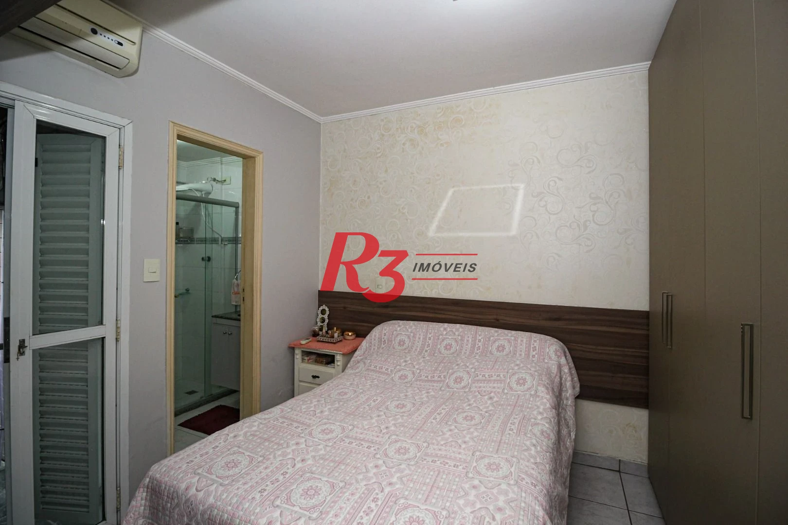 Apartamento com 2 dormitórios à venda, 75 m² por R$ 535.000,00 - Campo Grande - Santos/SP