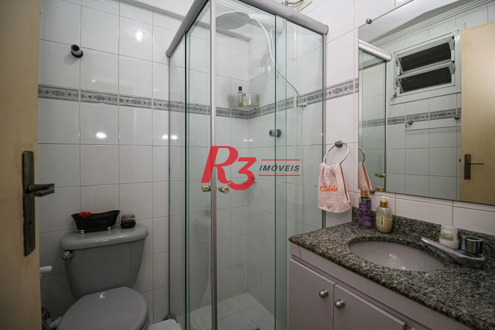Apartamento com 2 dormitórios à venda, 75 m² por R$ 535.000,00 - Campo Grande - Santos/SP