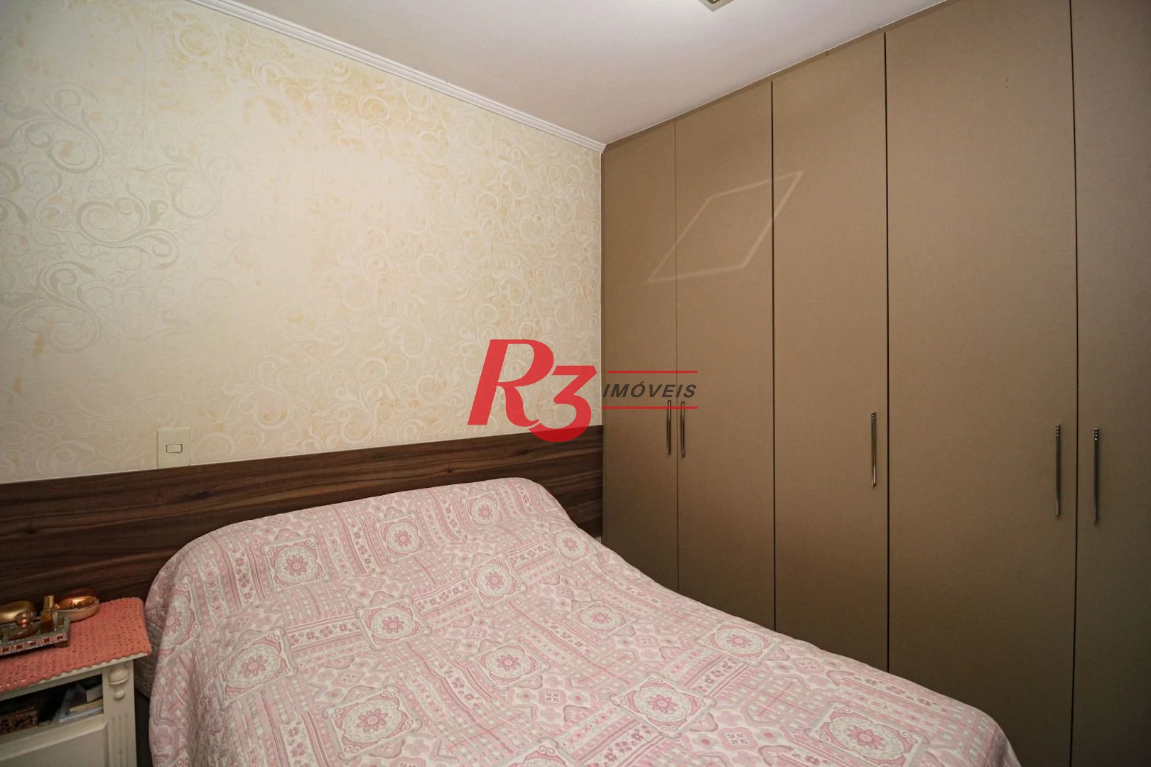 Apartamento com 2 dormitórios à venda, 75 m² por R$ 535.000,00 - Campo Grande - Santos/SP
