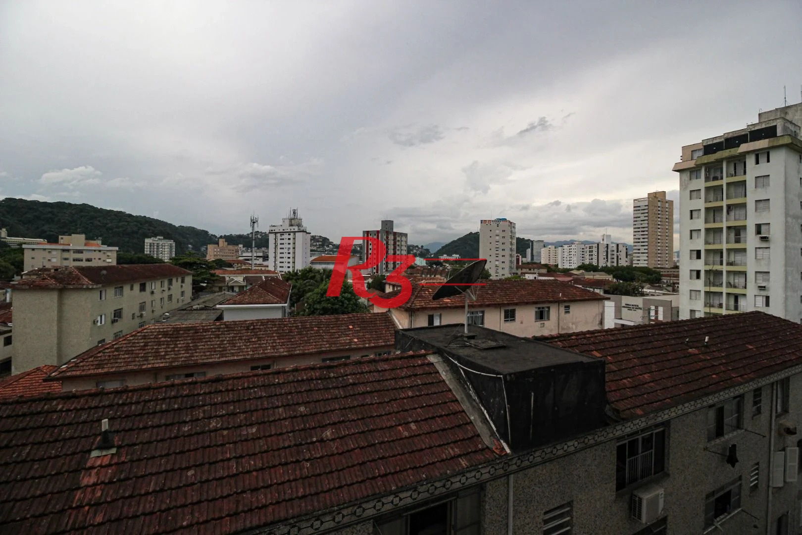 Apartamento com 2 dormitórios à venda, 75 m² por R$ 535.000,00 - Campo Grande - Santos/SP
