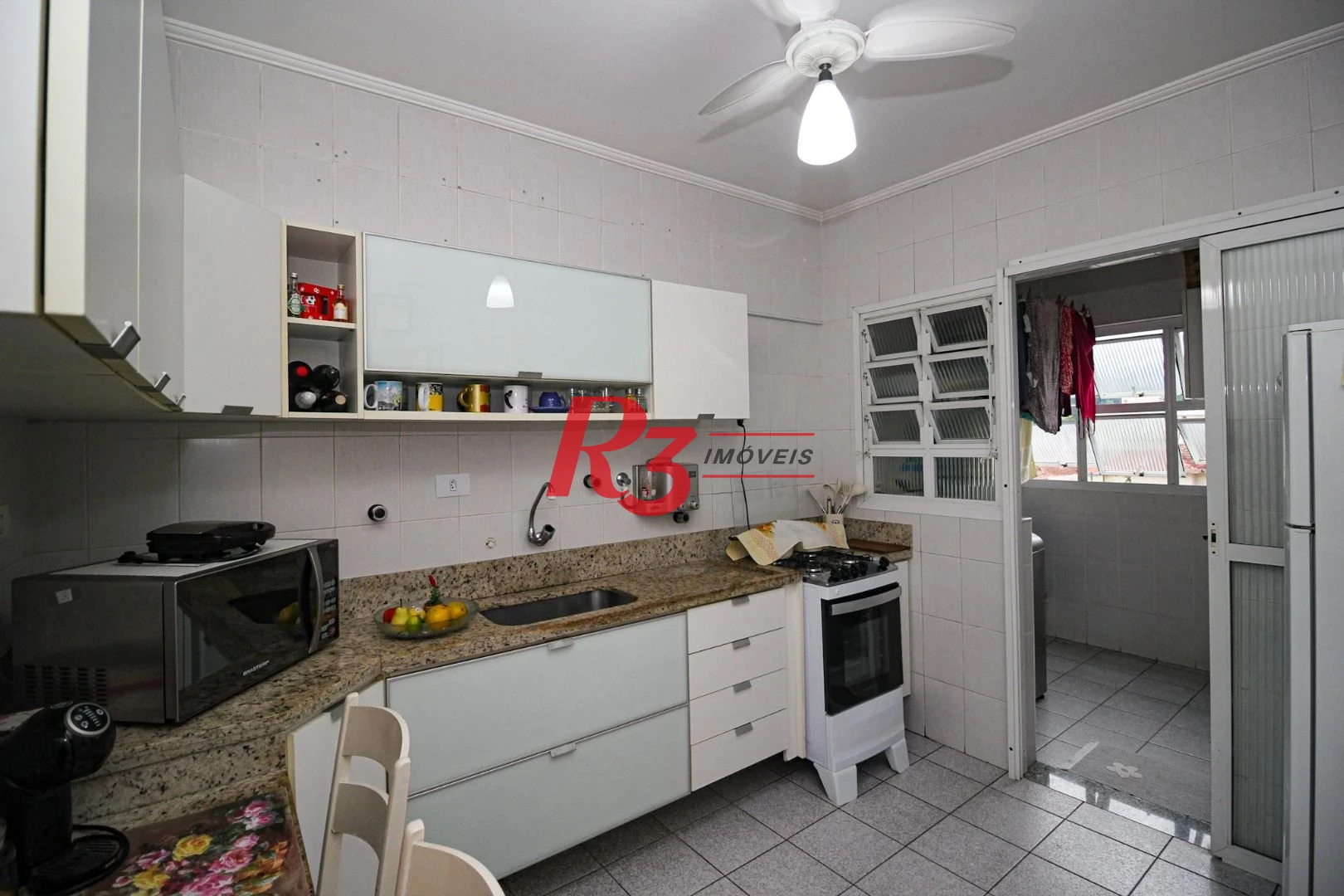 Apartamento com 2 dormitórios à venda, 75 m² por R$ 535.000,00 - Campo Grande - Santos/SP
