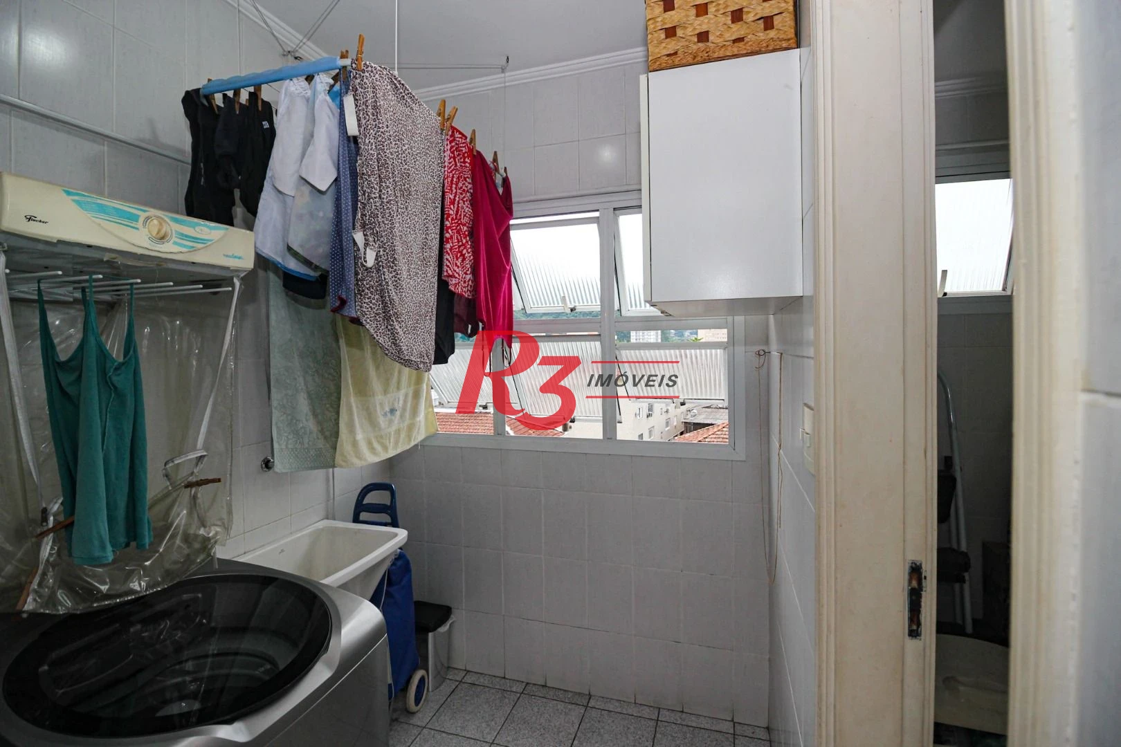Apartamento com 2 dormitórios à venda, 75 m² por R$ 535.000,00 - Campo Grande - Santos/SP