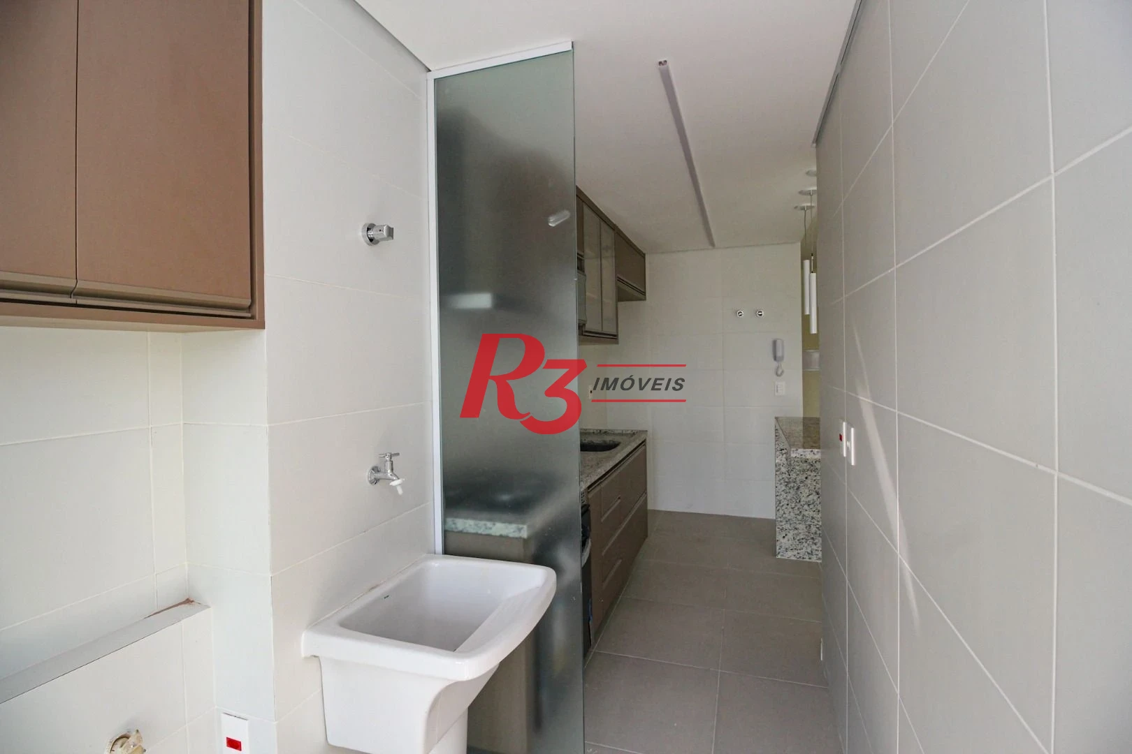 Apartamento com 1 dormitório para alugar, 65 m² por R$ 5.800,02/mês - Vila Rica - Santos/SP
