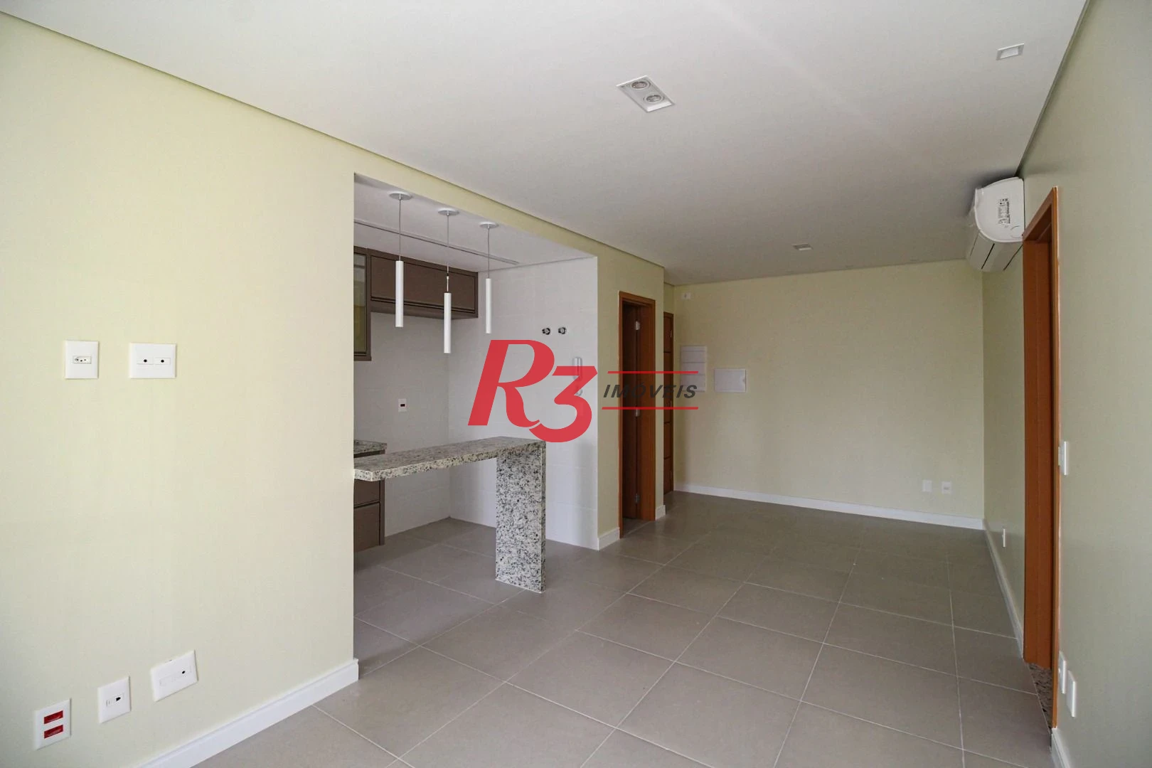 Apartamento com 1 dormitório para alugar, 65 m² por R$ 5.800,02/mês - Vila Rica - Santos/SP