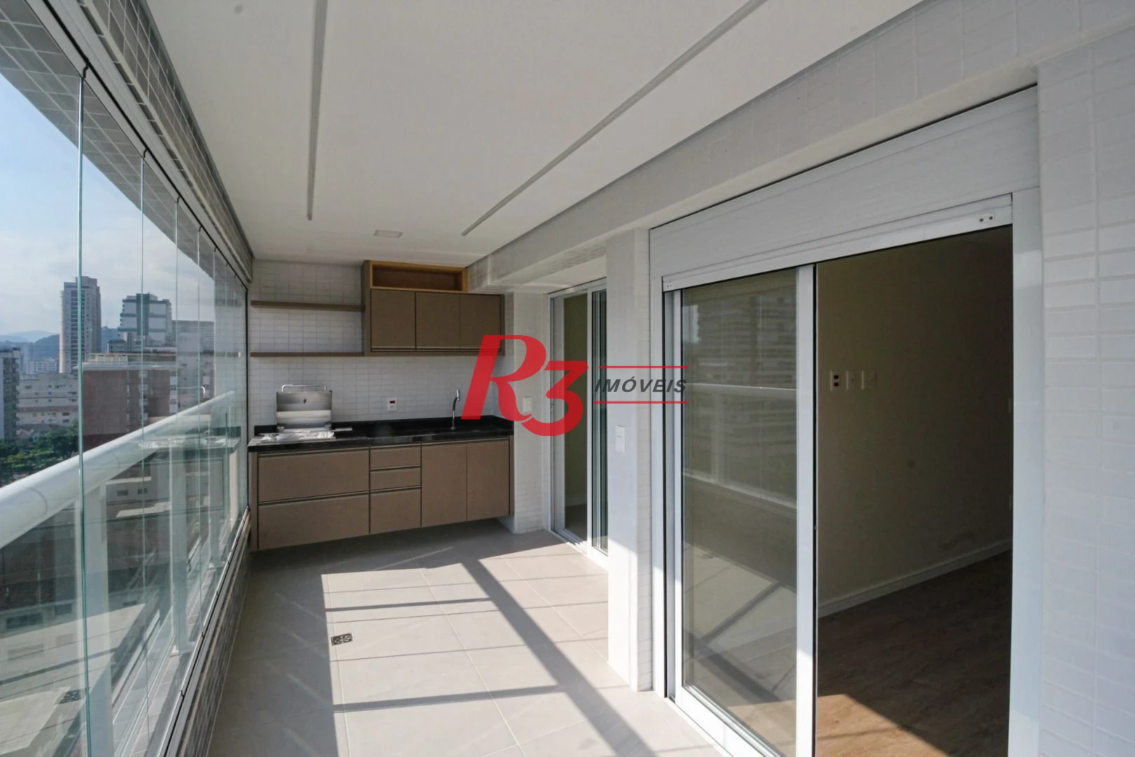 Apartamento com 1 dormitório para alugar, 65 m² por R$ 5.800,02/mês - Vila Rica - Santos/SP