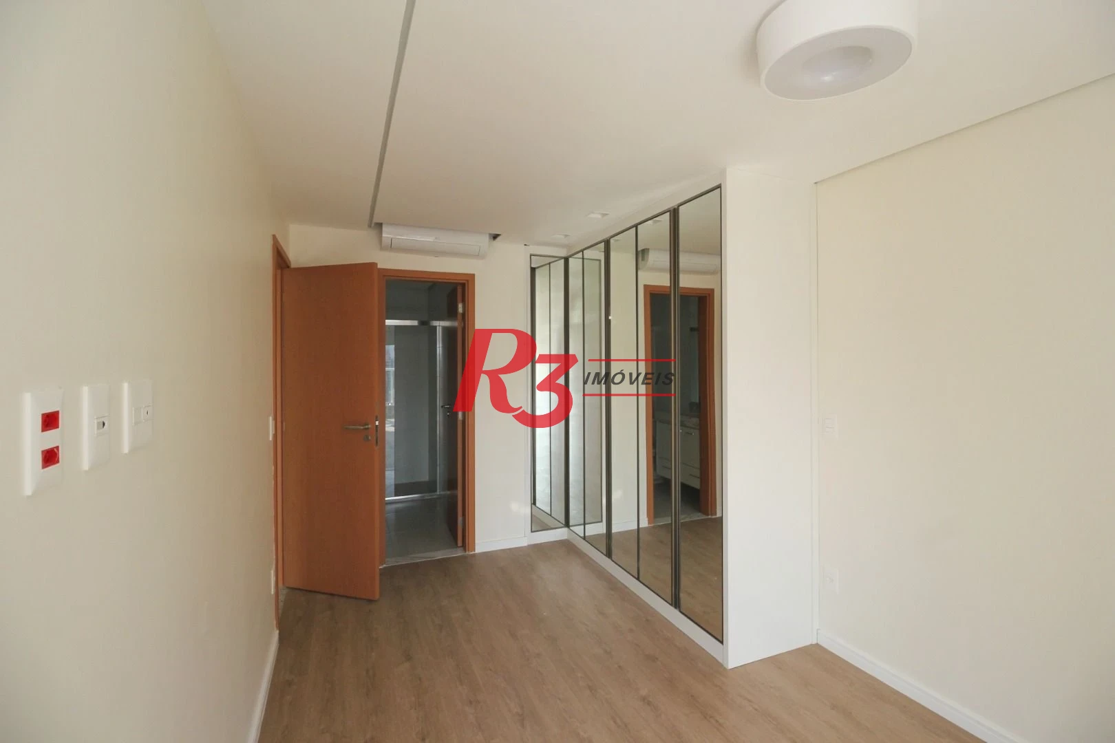 Apartamento com 1 dormitório para alugar, 65 m² por R$ 5.800,02/mês - Vila Rica - Santos/SP