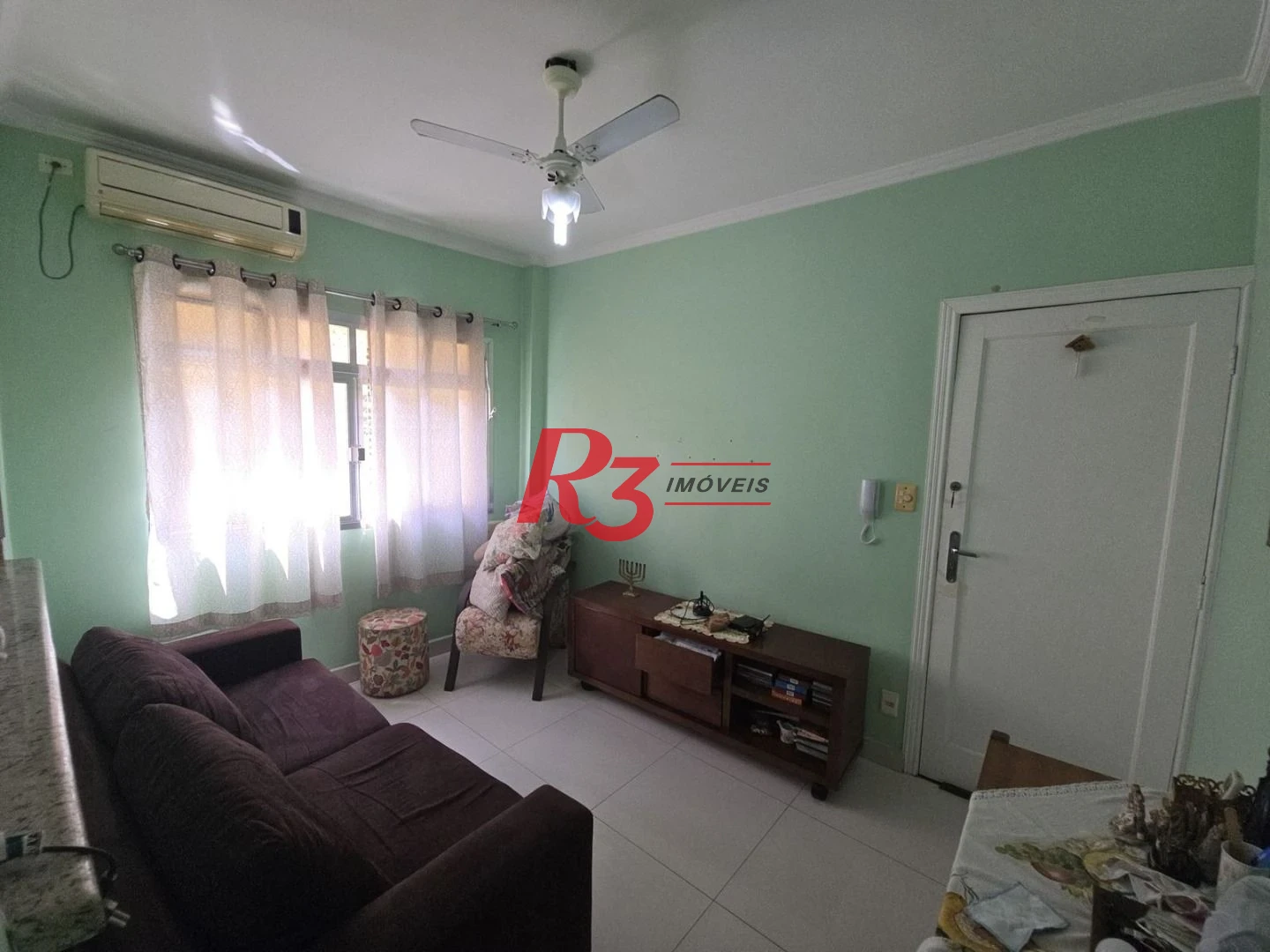 Apartamento com 1 dormitório à venda, 54 m² por R$ 300.000,00 - Centro - São Vicente/SP