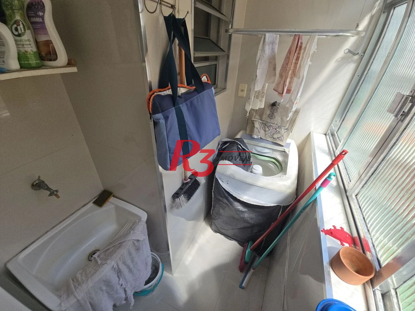 Apartamento com 1 dormitório à venda, 54 m² por R$ 300.000,00 - Centro - São Vicente/SP