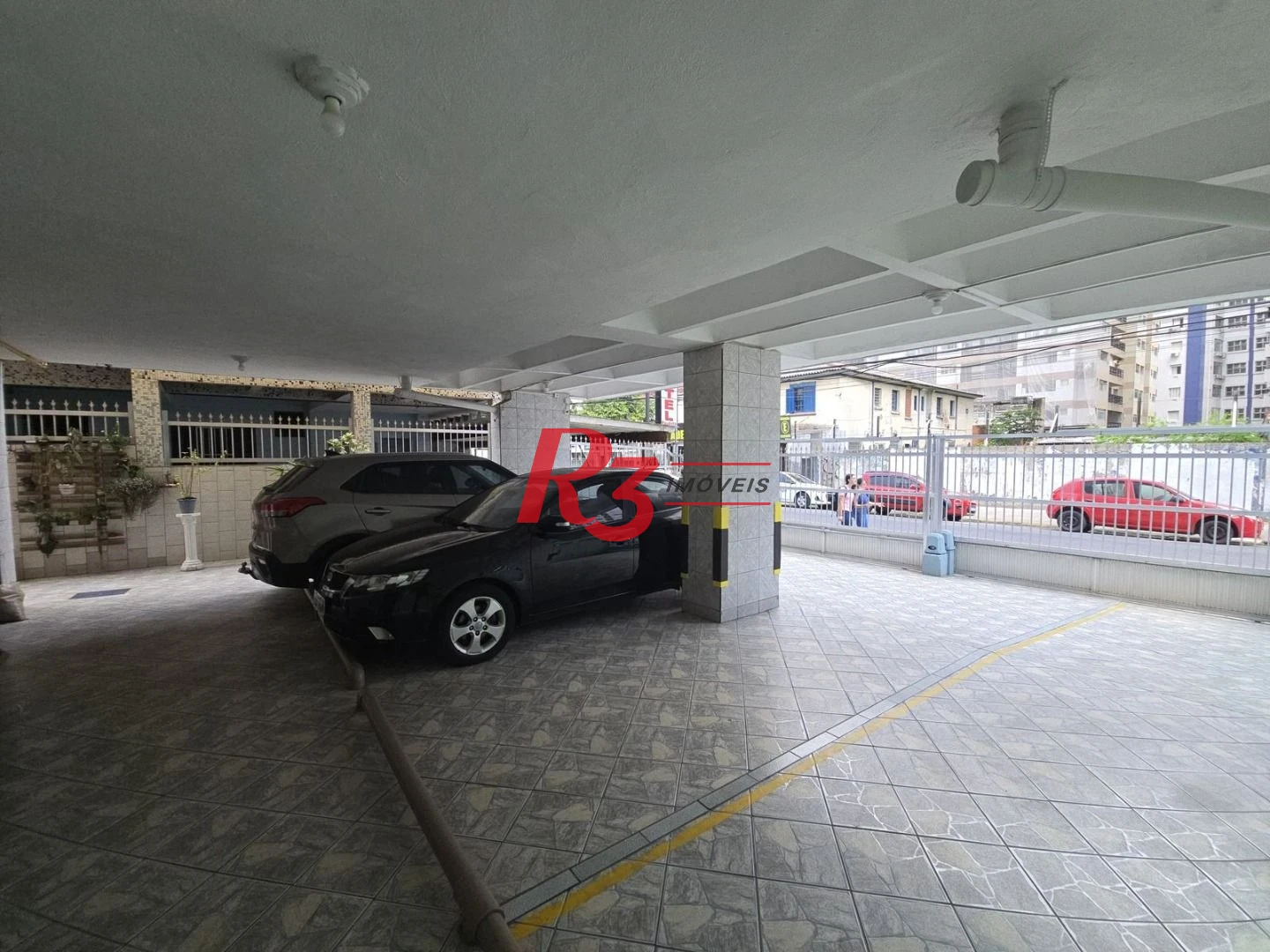 Apartamento com 1 dormitório à venda, 54 m² por R$ 300.000,00 - Centro - São Vicente/SP