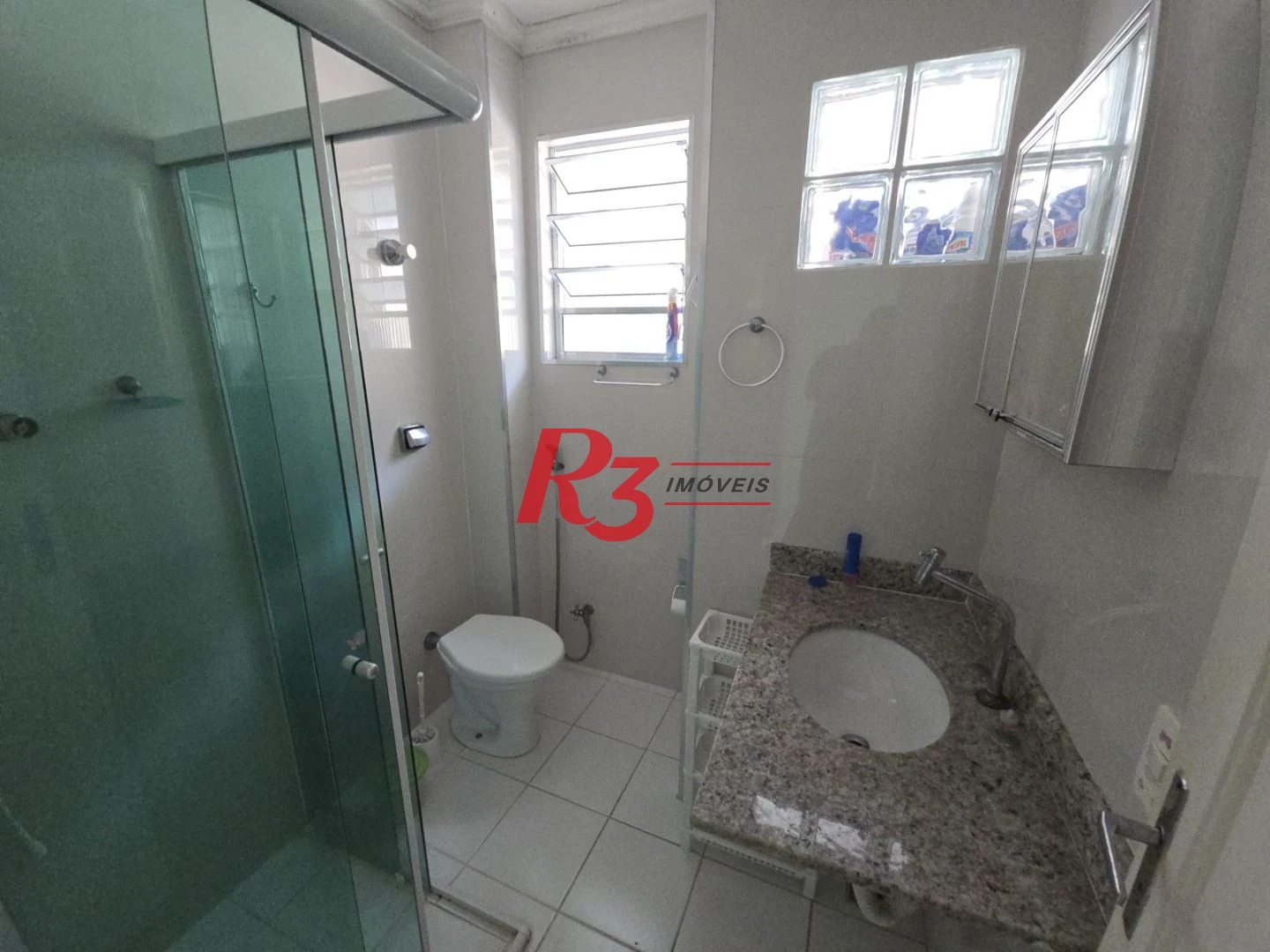 Apartamento com 1 dormitório à venda, 54 m² por R$ 300.000,00 - Centro - São Vicente/SP