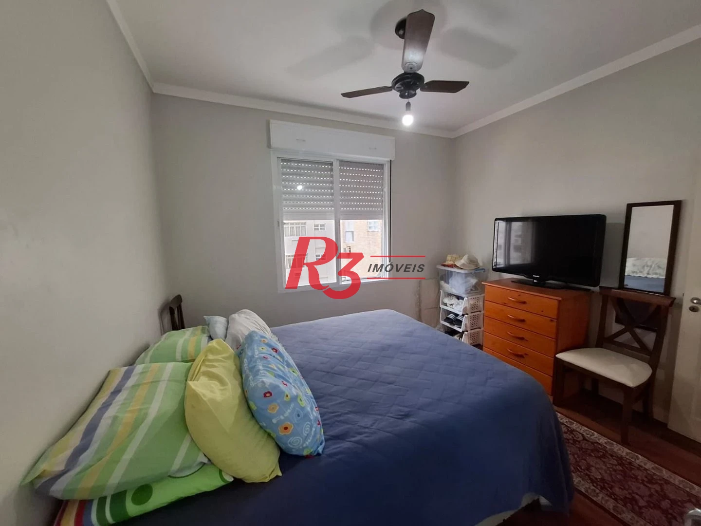Apartamento com 2 dormitórios à venda, 65 m² por R$ 750.000,00 - Embaré - Santos/SP