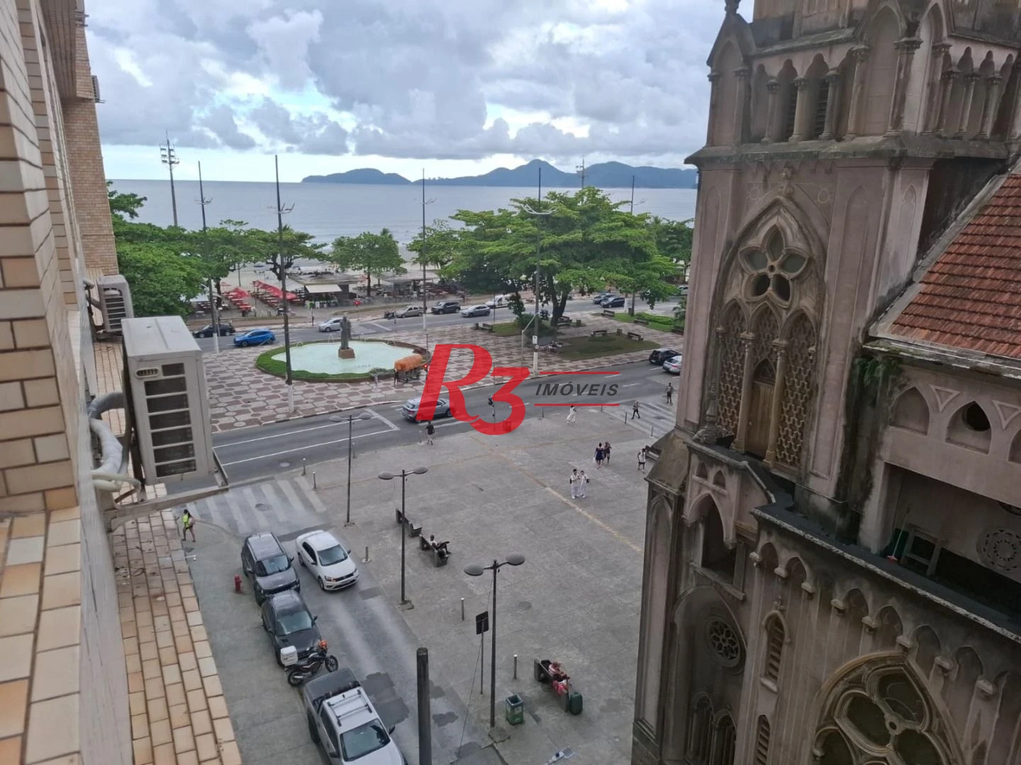 Apartamento com 2 dormitórios à venda, 65 m² por R$ 750.000,00 - Embaré - Santos/SP