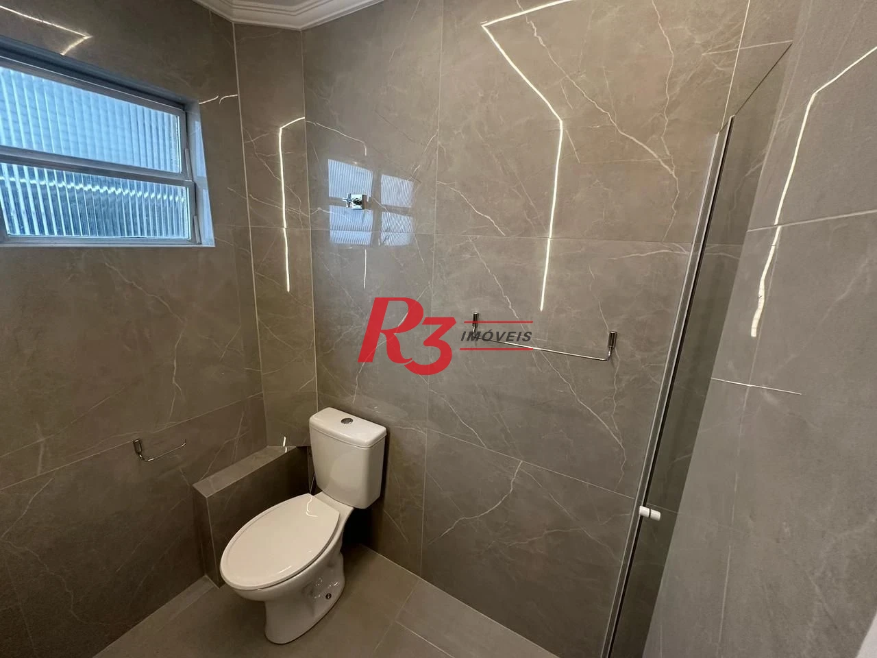 Apartamento com 1 dormitório à venda, 62 m² por R$ 400.000,00 - Gonzaga - Santos/SP