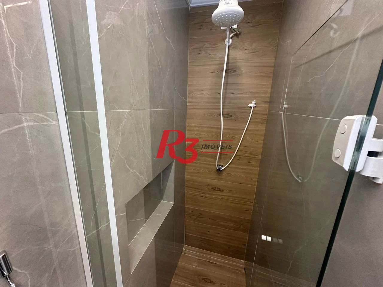 Apartamento com 1 dormitório à venda, 62 m² por R$ 400.000,00 - Gonzaga - Santos/SP
