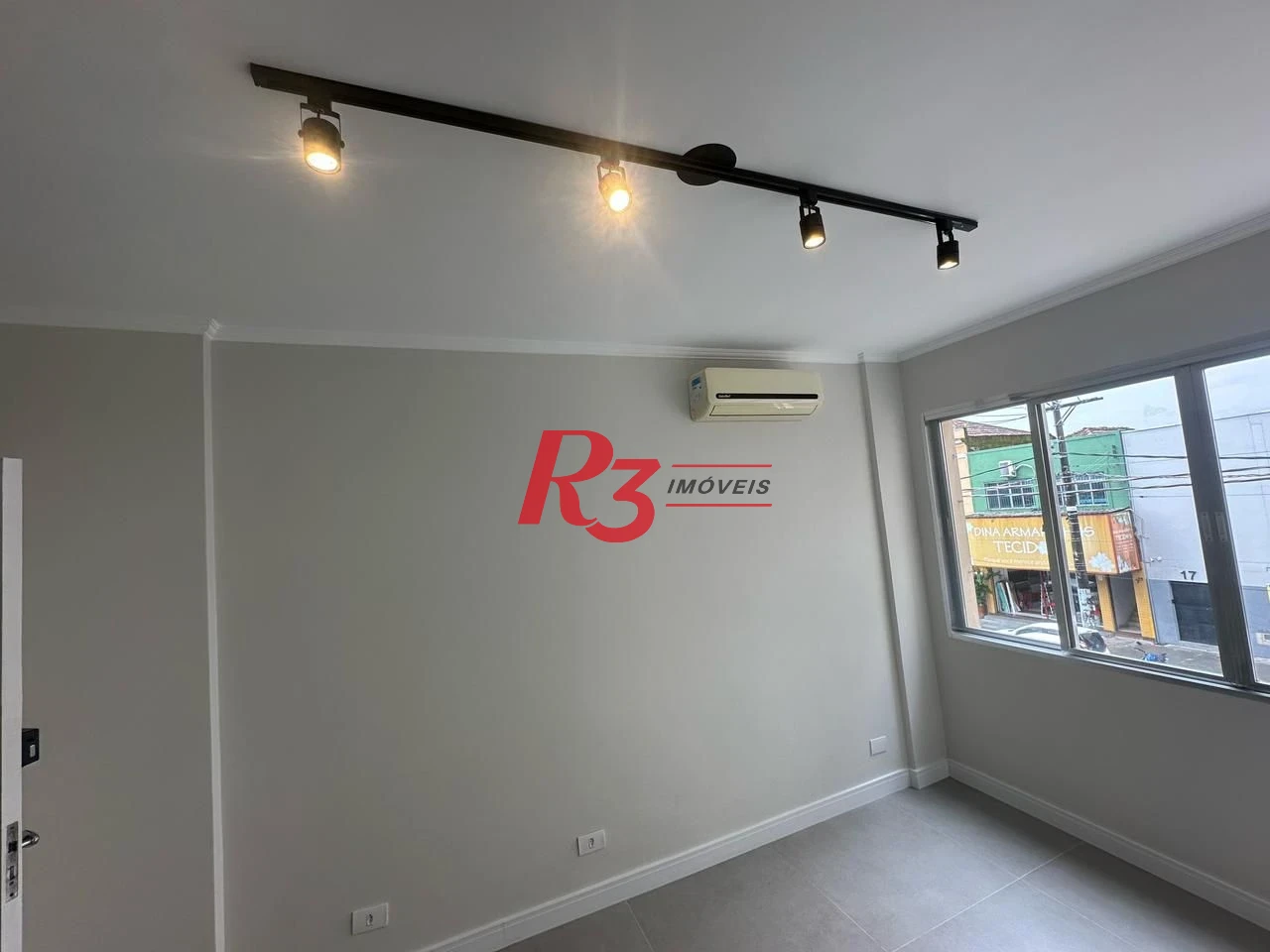 Apartamento com 1 dormitório à venda, 62 m² por R$ 400.000,00 - Gonzaga - Santos/SP