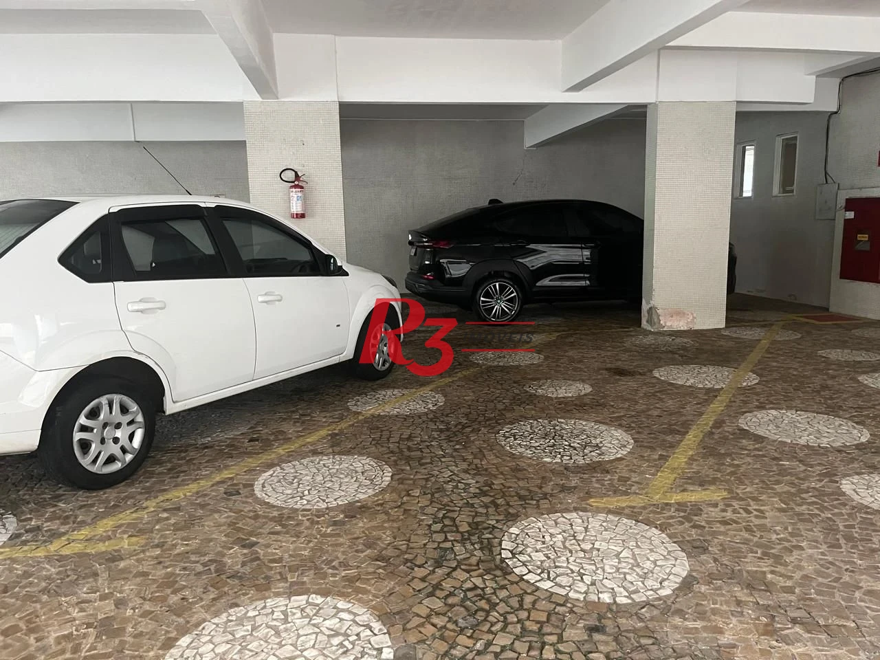 Apartamento com 3 dormitórios à venda, 177 m² por R$ 850.000,00 - Campo Grande - Santos/SP