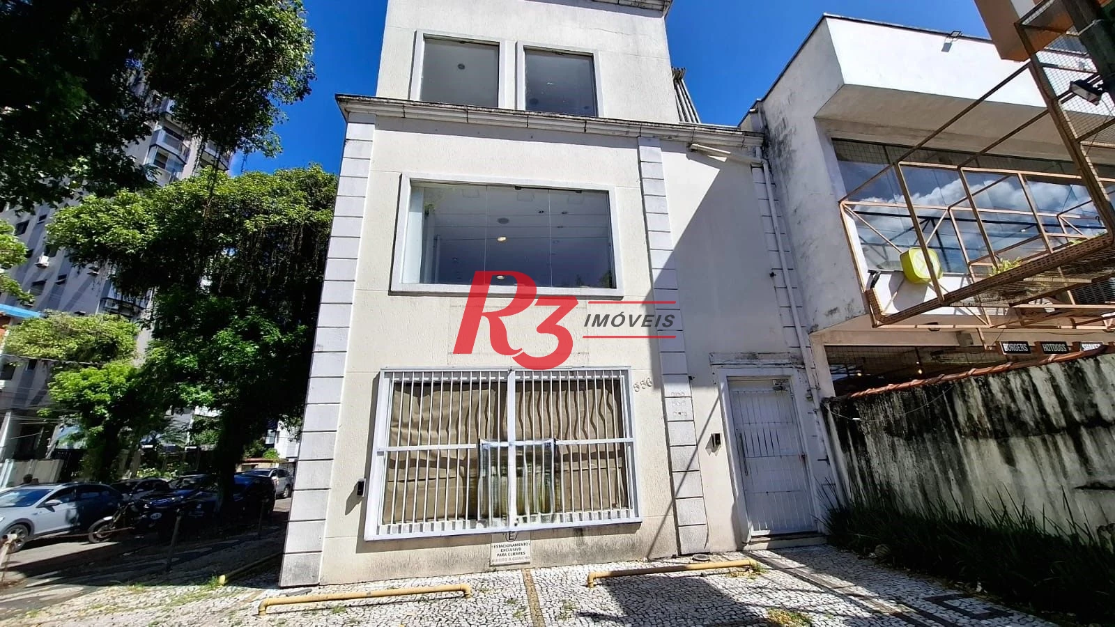 Loja para locação, 230 m², 3 andares, 5 vagas, no Boqueirão, em Santos SP