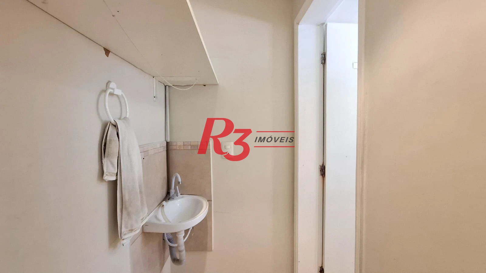 Loja para locação, 230 m², 3 andares, 5 vagas, no Boqueirão, em Santos SP