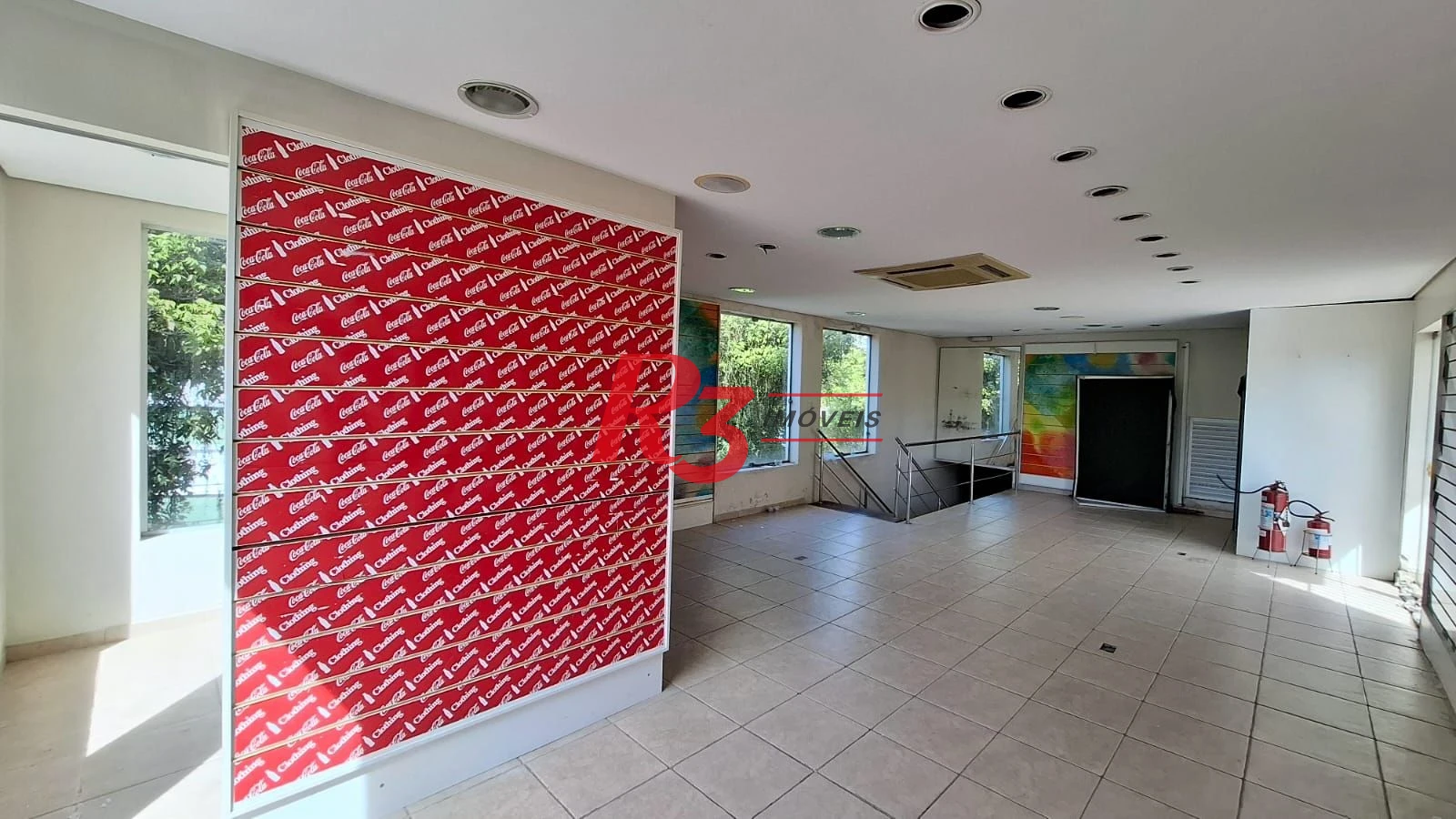 Loja para locação, 230 m², 3 andares, 5 vagas, no Boqueirão, em Santos SP