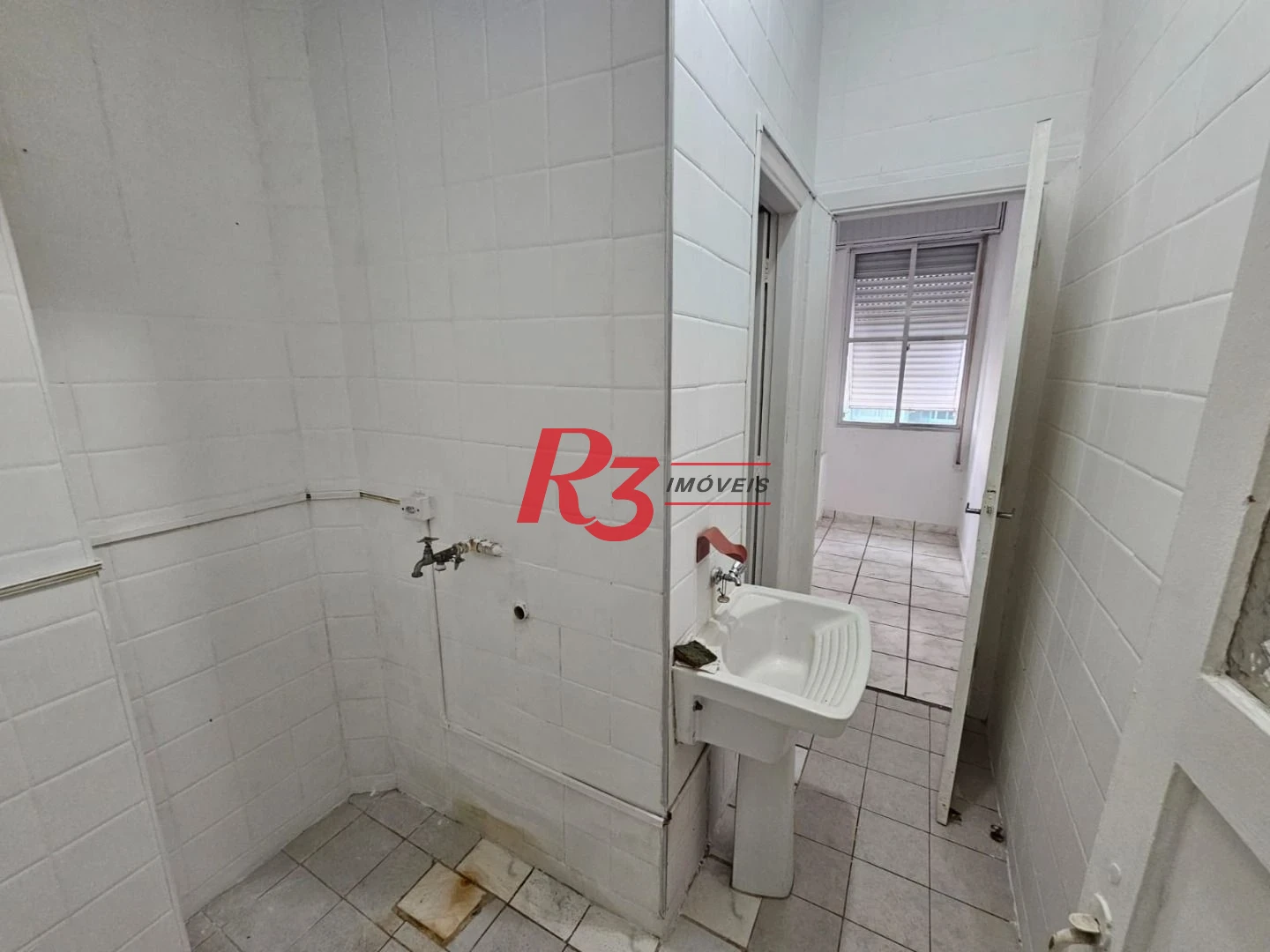 Apartamento com 2 dormitórios à venda, 133 m² por R$ 650.000,00 - Embaré - Santos/SP