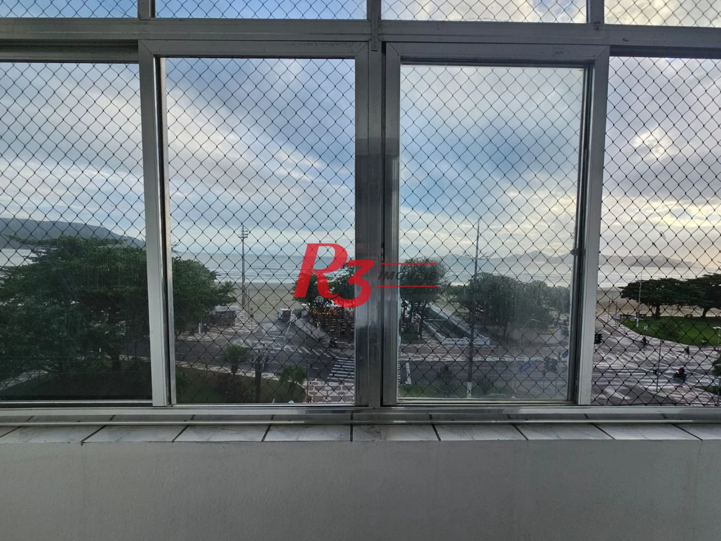 Apartamento com 2 dormitórios à venda, 133 m² por R$ 650.000,00 - Embaré - Santos/SP